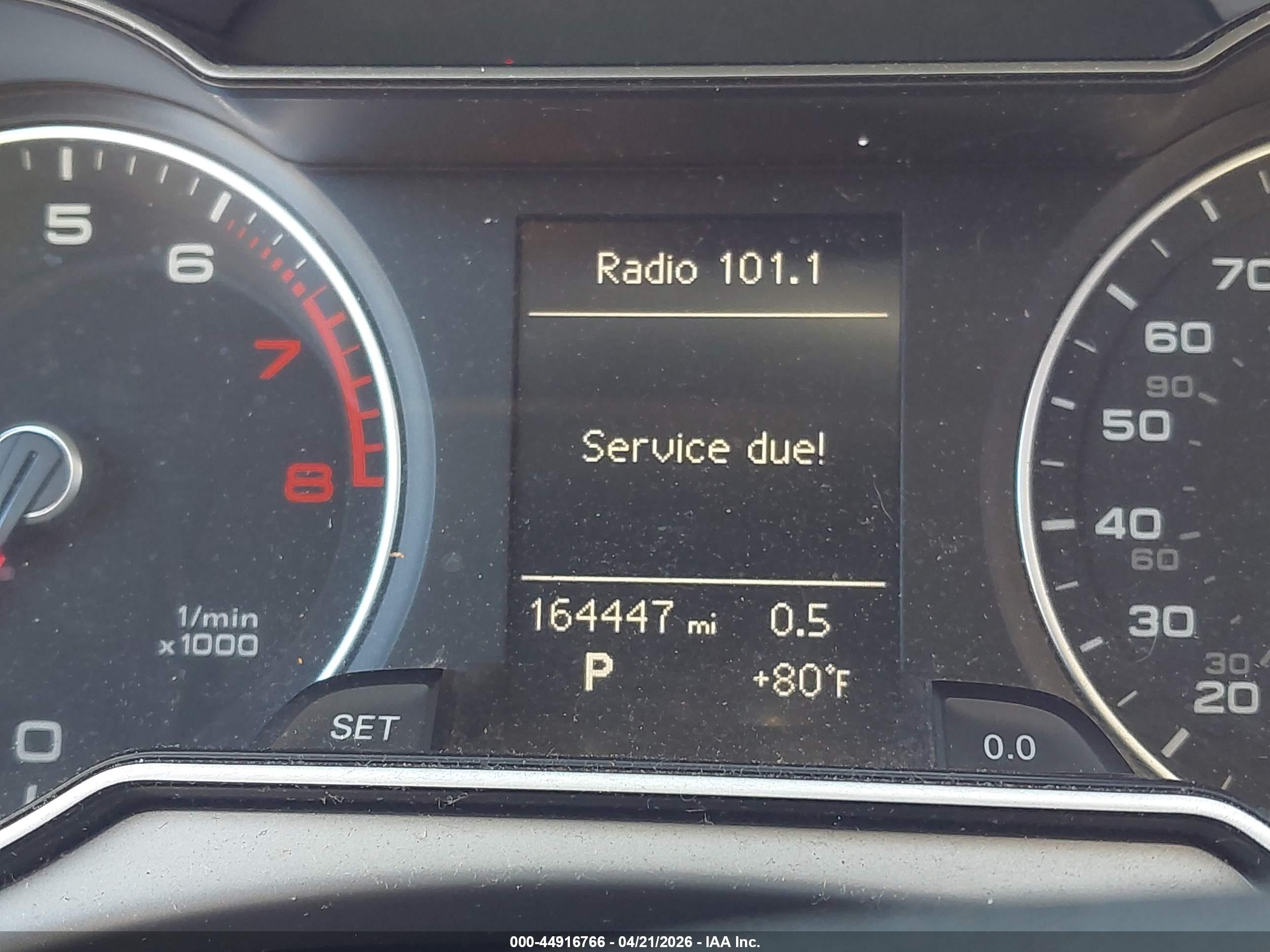 AUDI A4 image 7