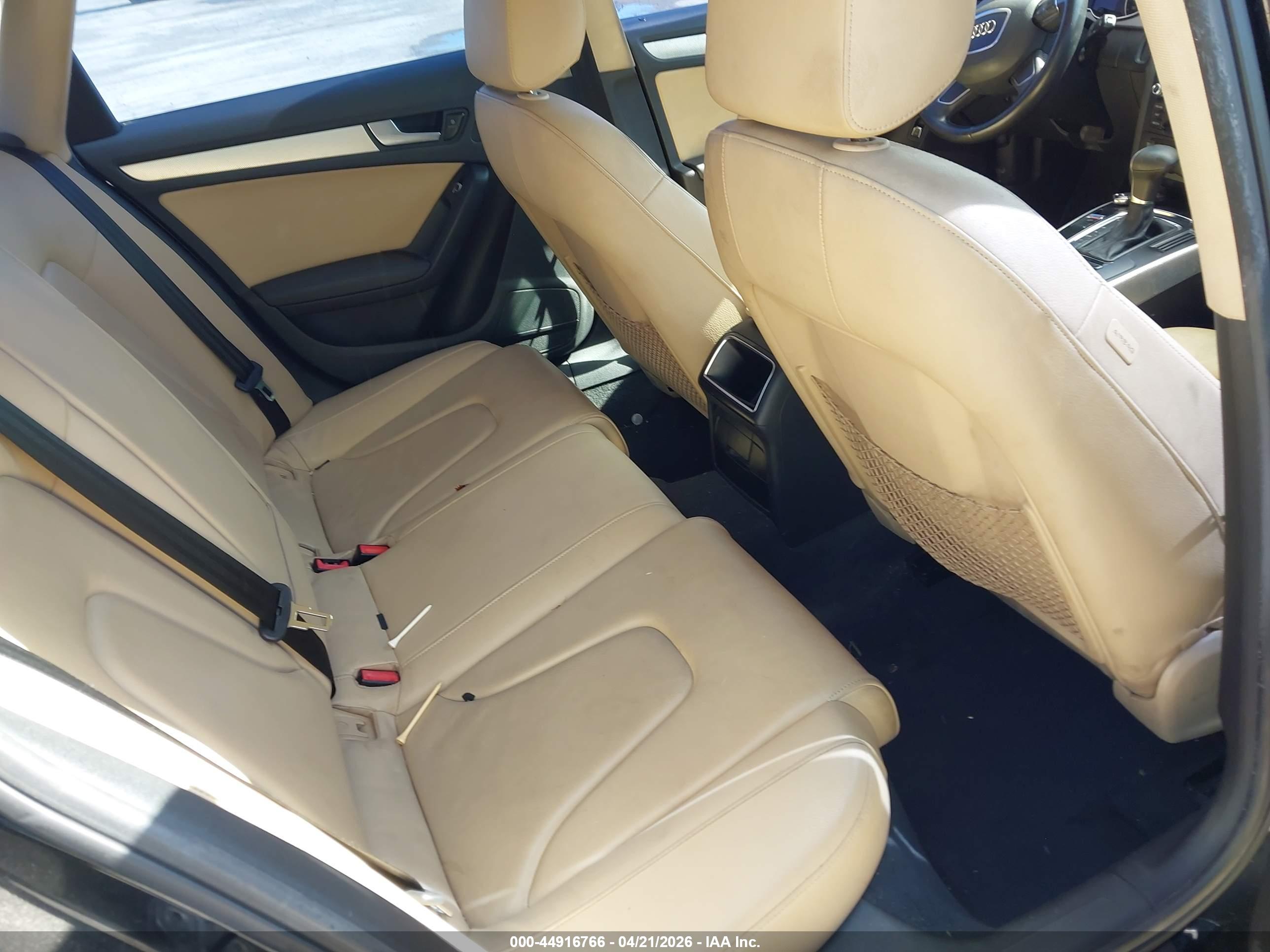 AUDI A4 image 8