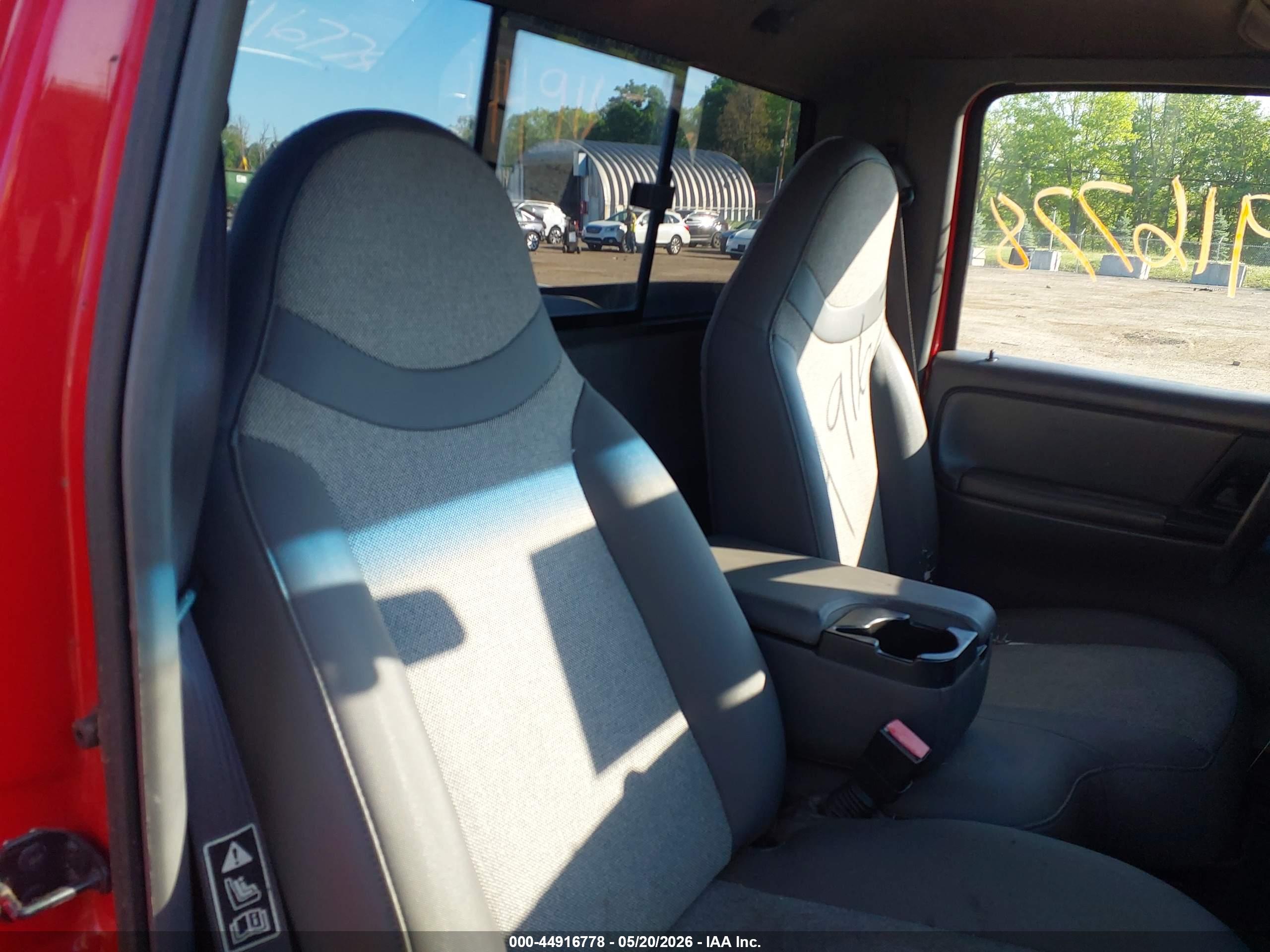 FORD RANGER image 8