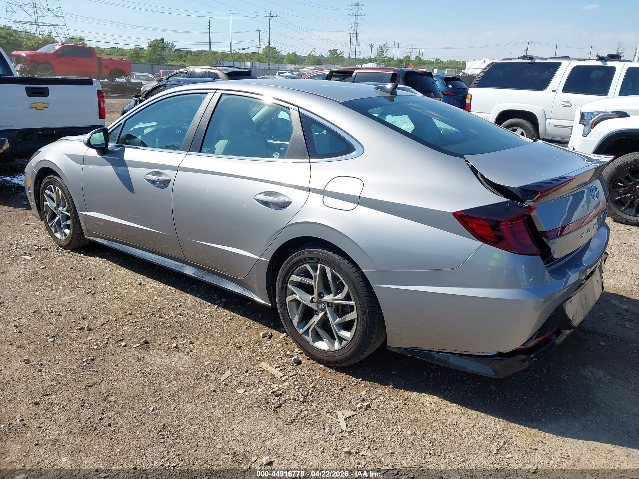 HYUNDAI SONATA image 3