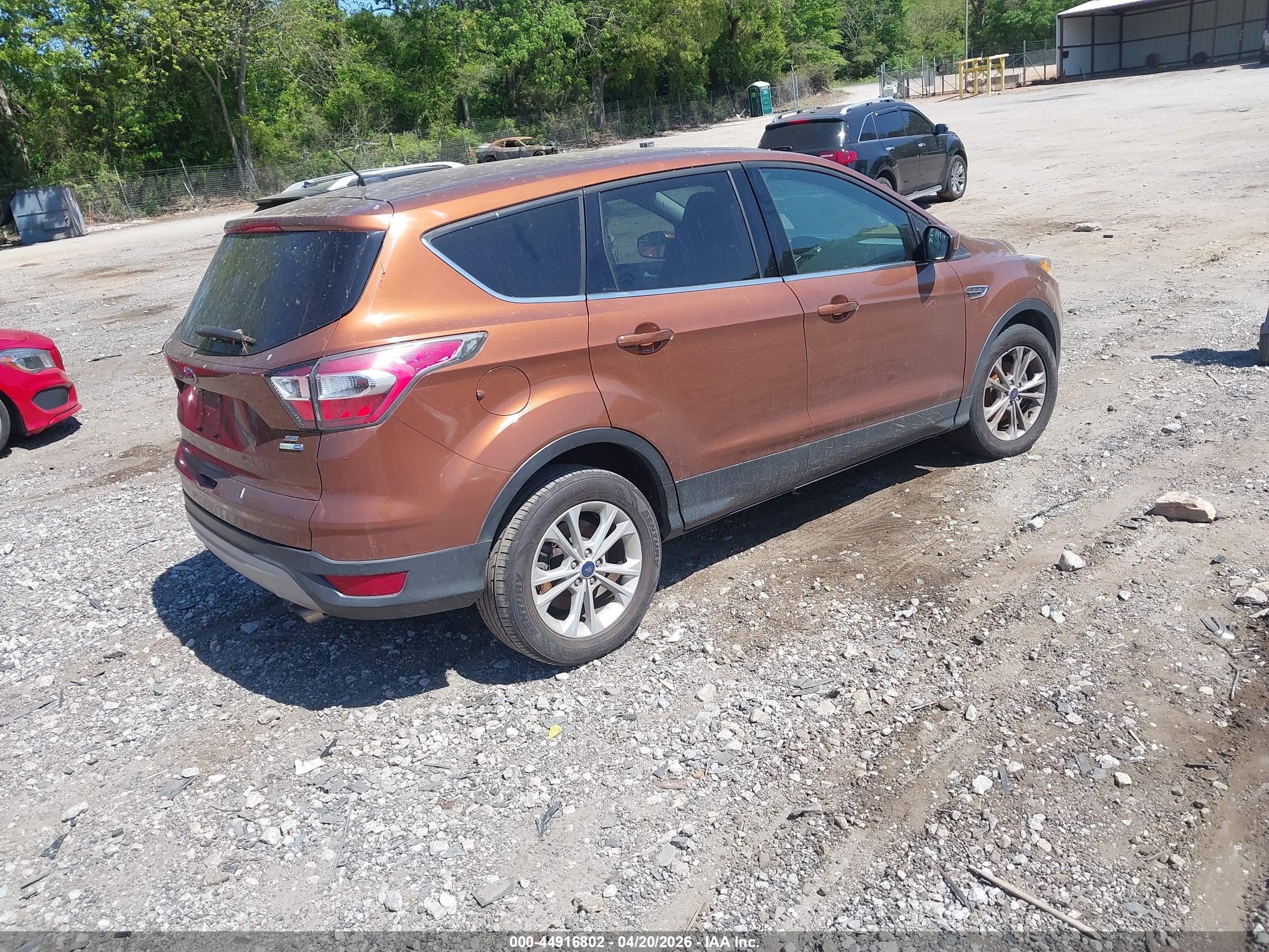 FORD ESCAPE image 4