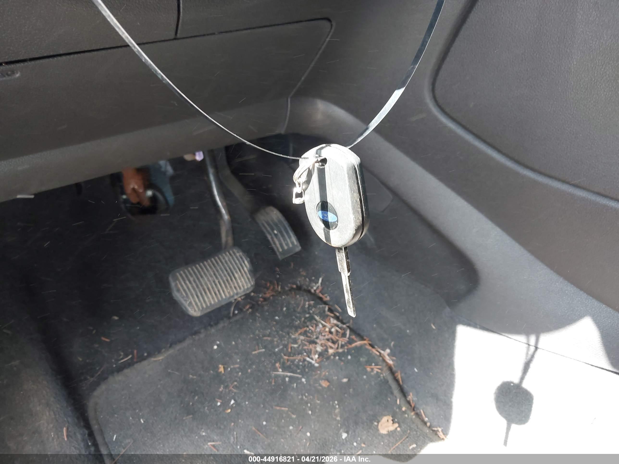 FORD ESCAPE image 11