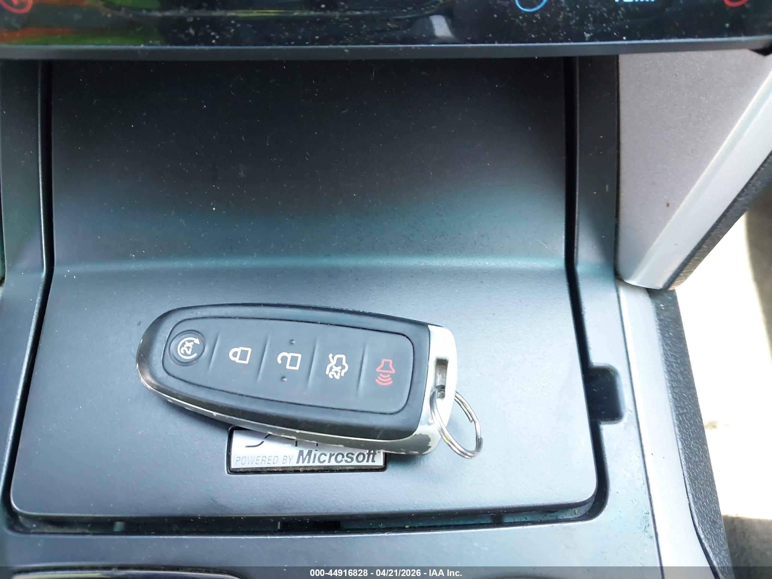 FORD EXPLORER image 11
