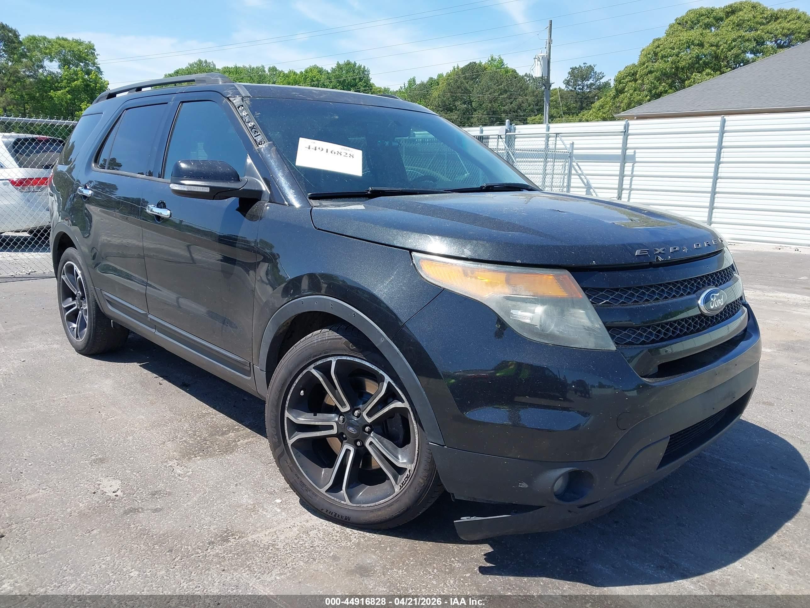 FORD EXPLORER image 6