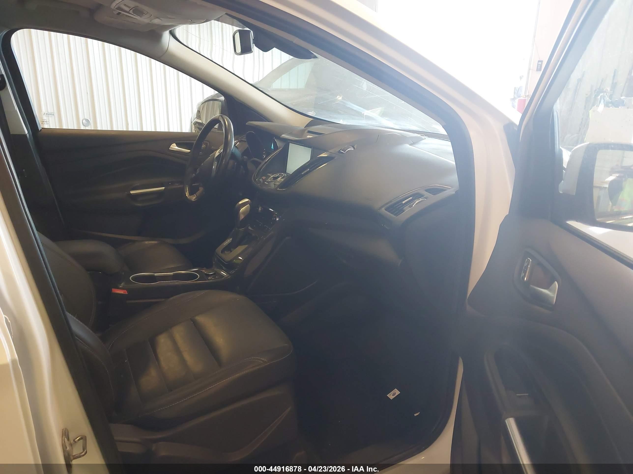 FORD ESCAPE image 5