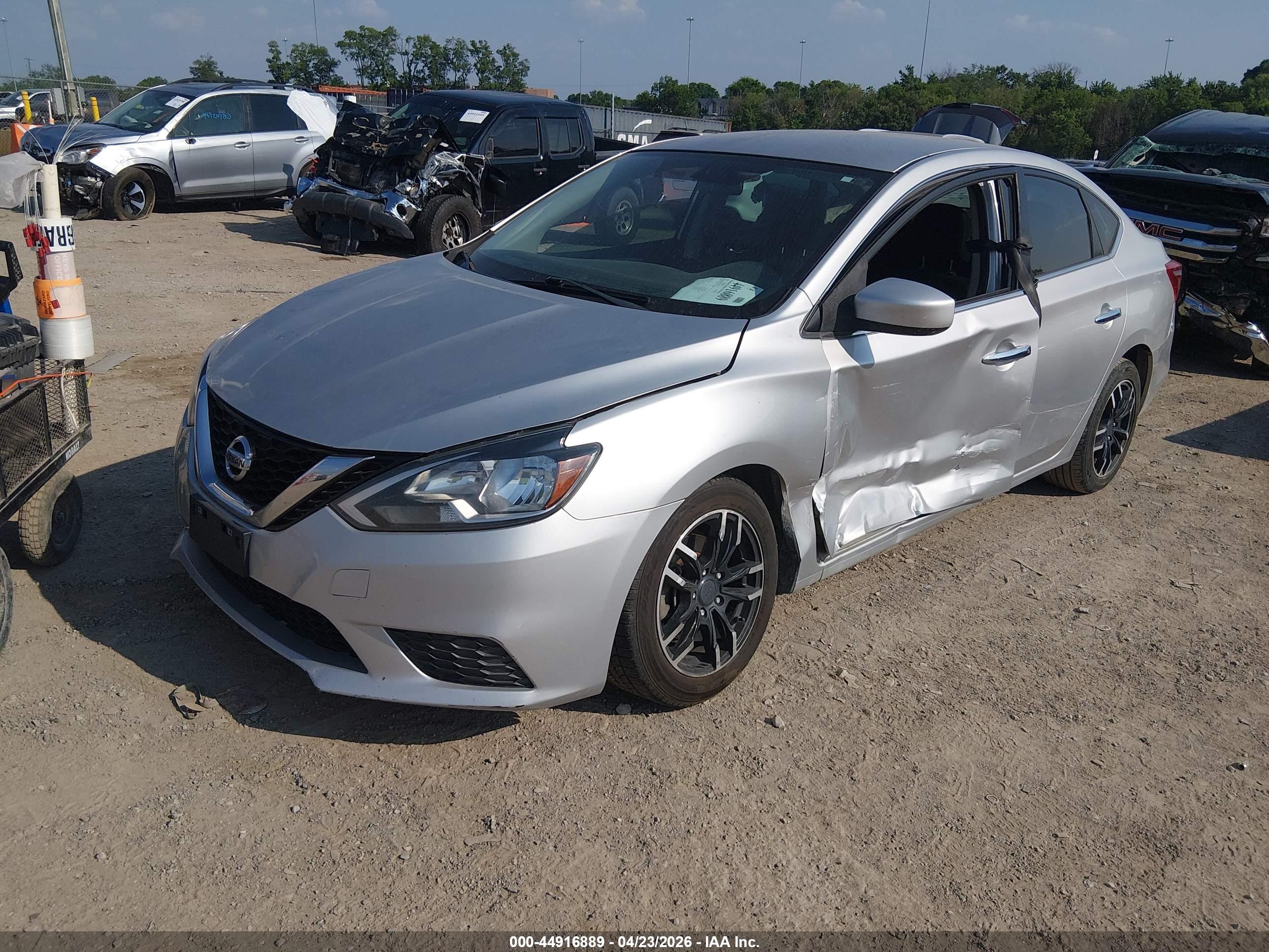 NISSAN SENTRA image 2