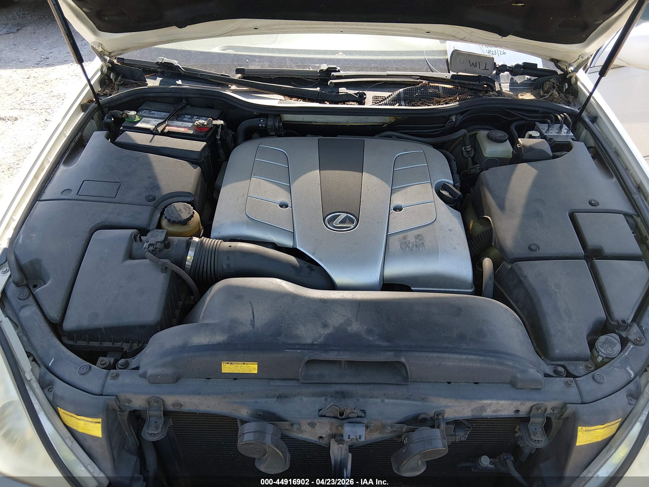 LEXUS LS image 10