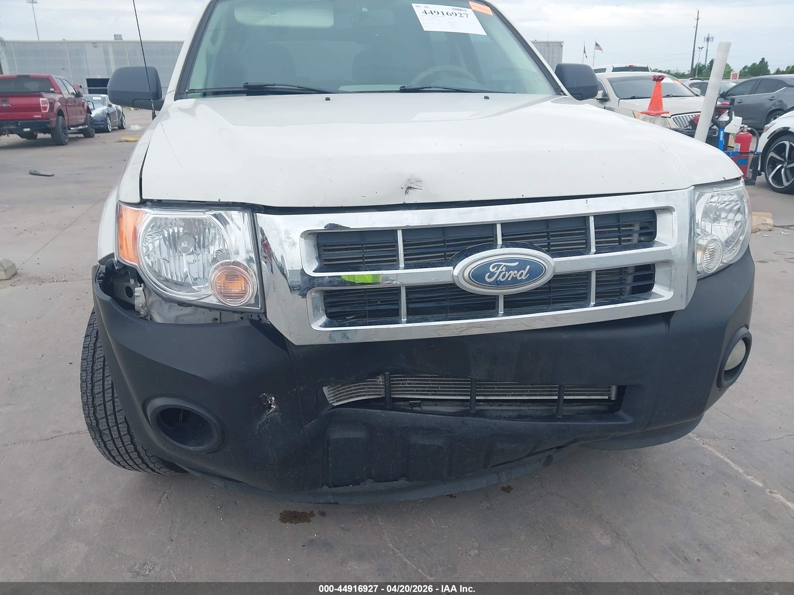 FORD ESCAPE image 6