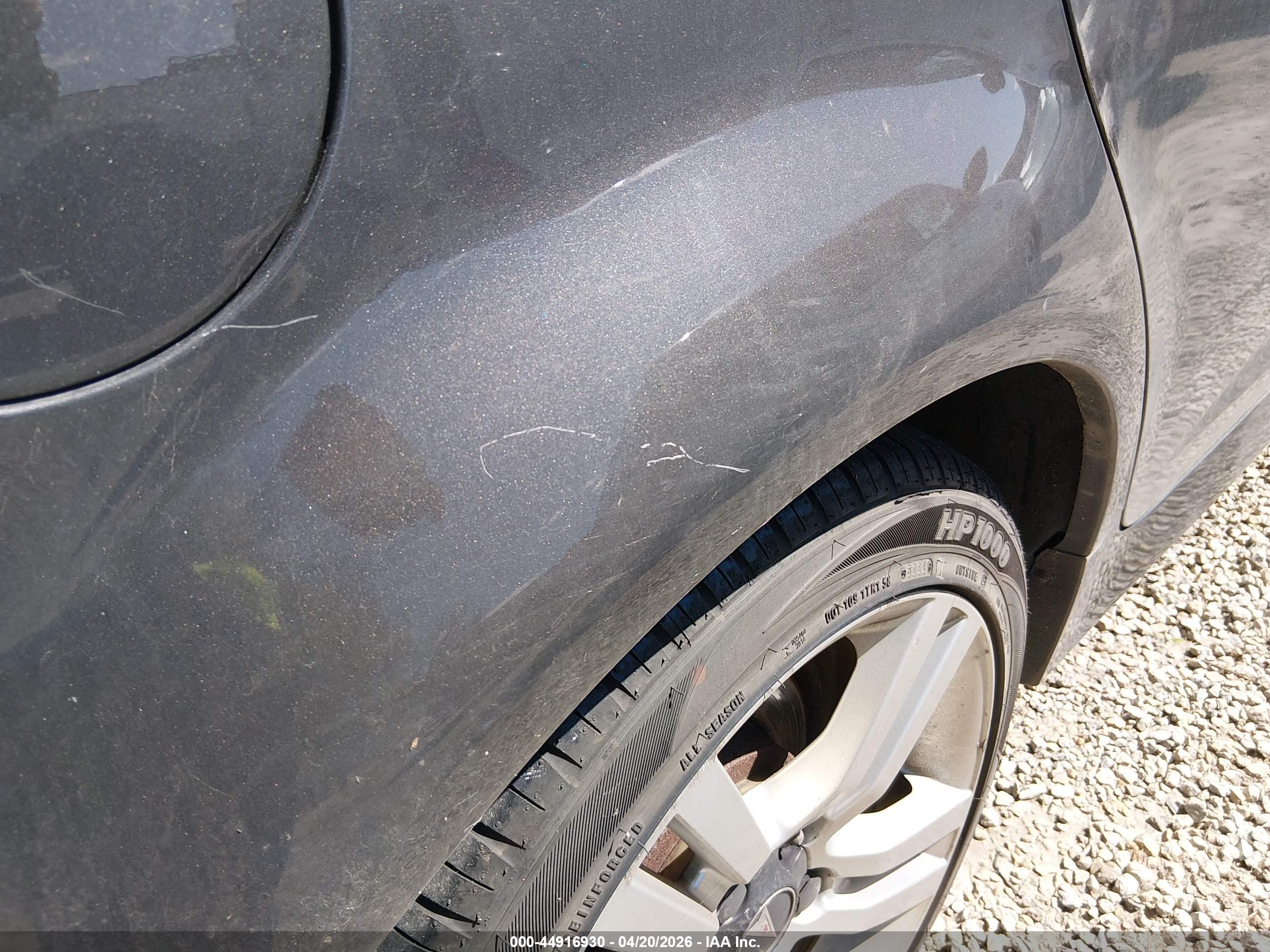 PONTIAC G8 image 6