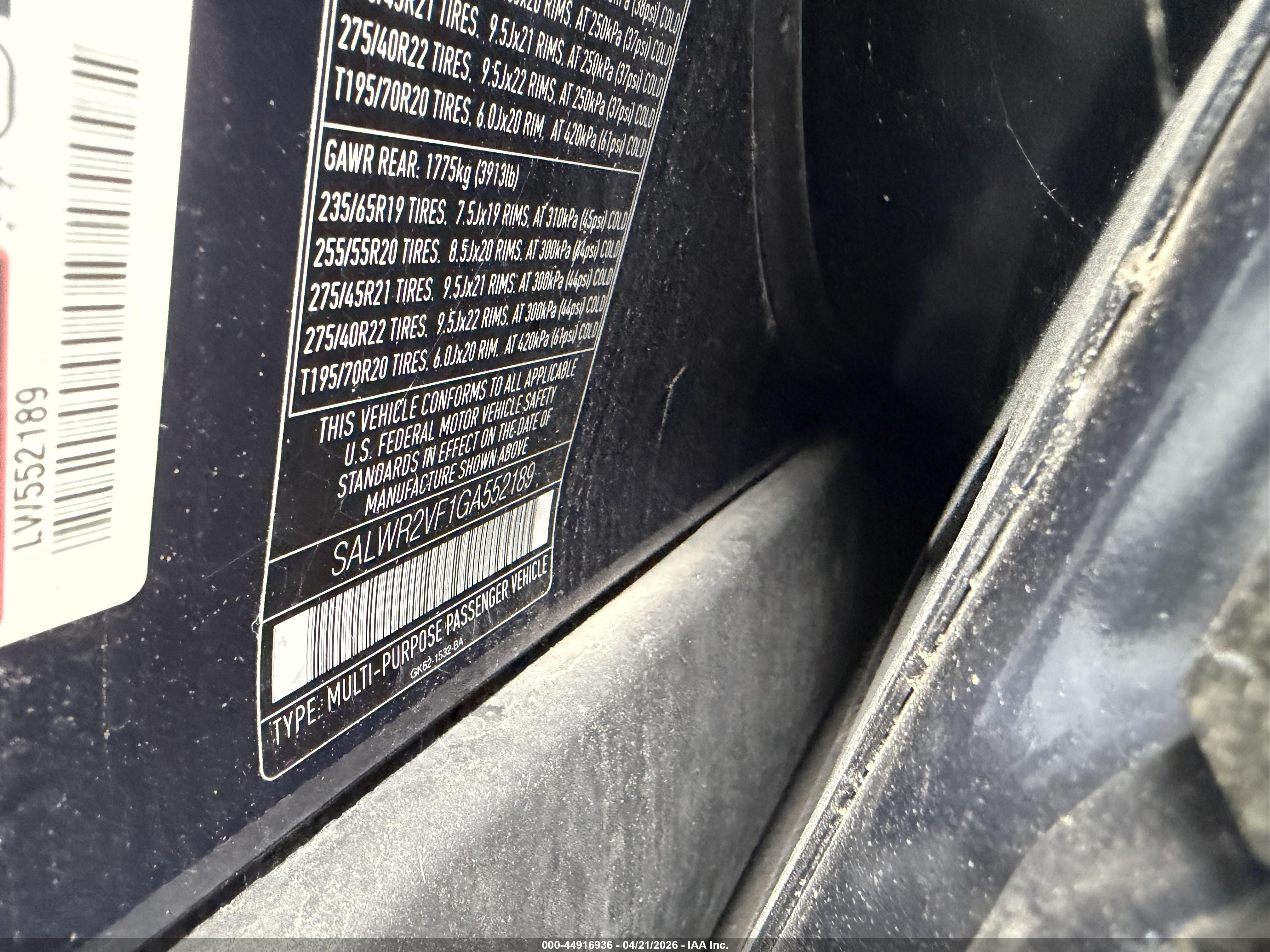 LAND ROVER image 9