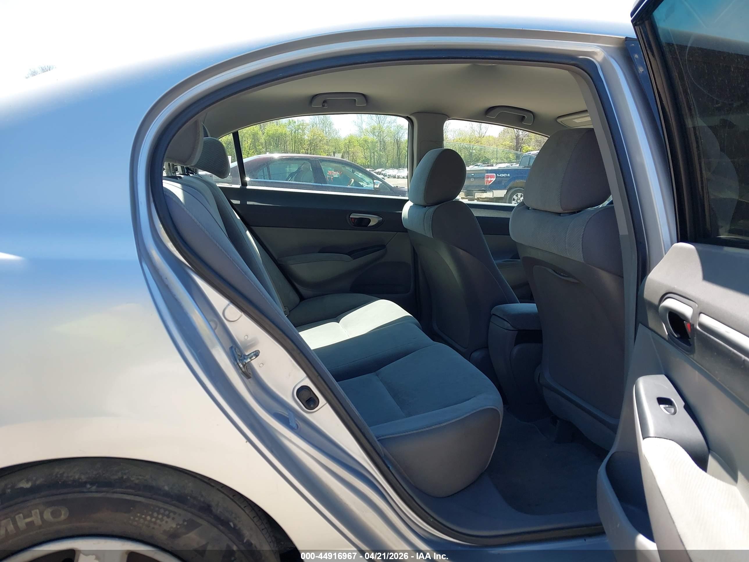 HONDA CIVIC image 8