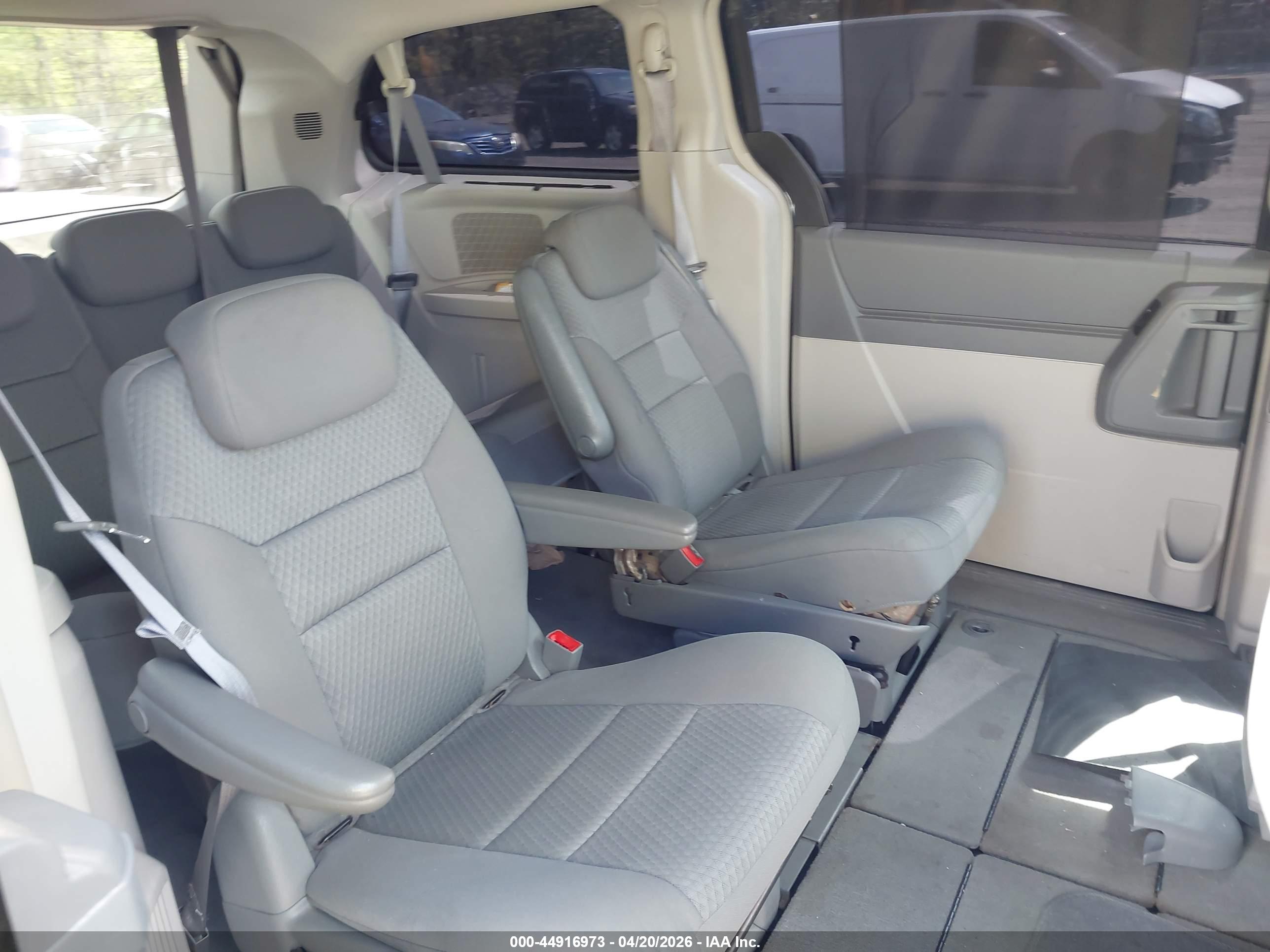 DODGE GRAND image 8