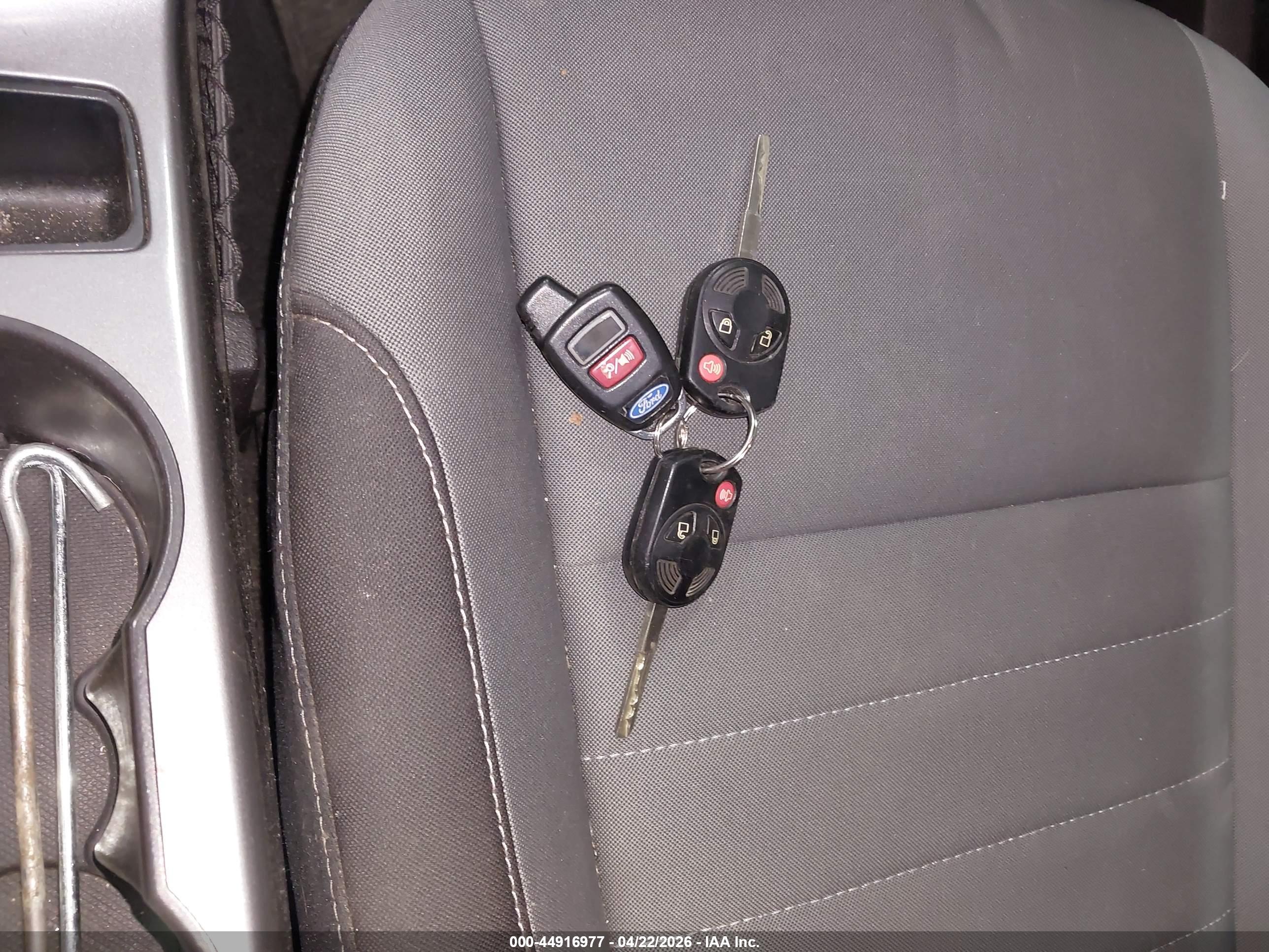 FORD ESCAPE image 11