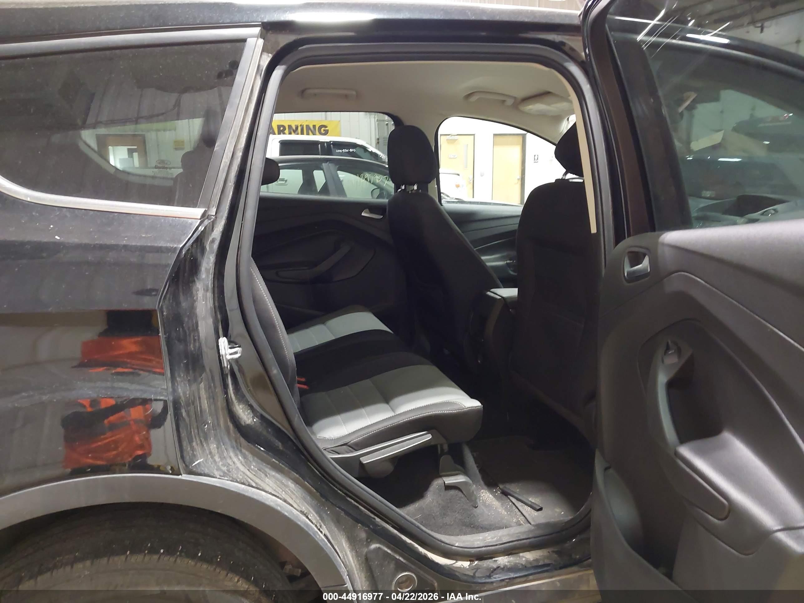 FORD ESCAPE image 8