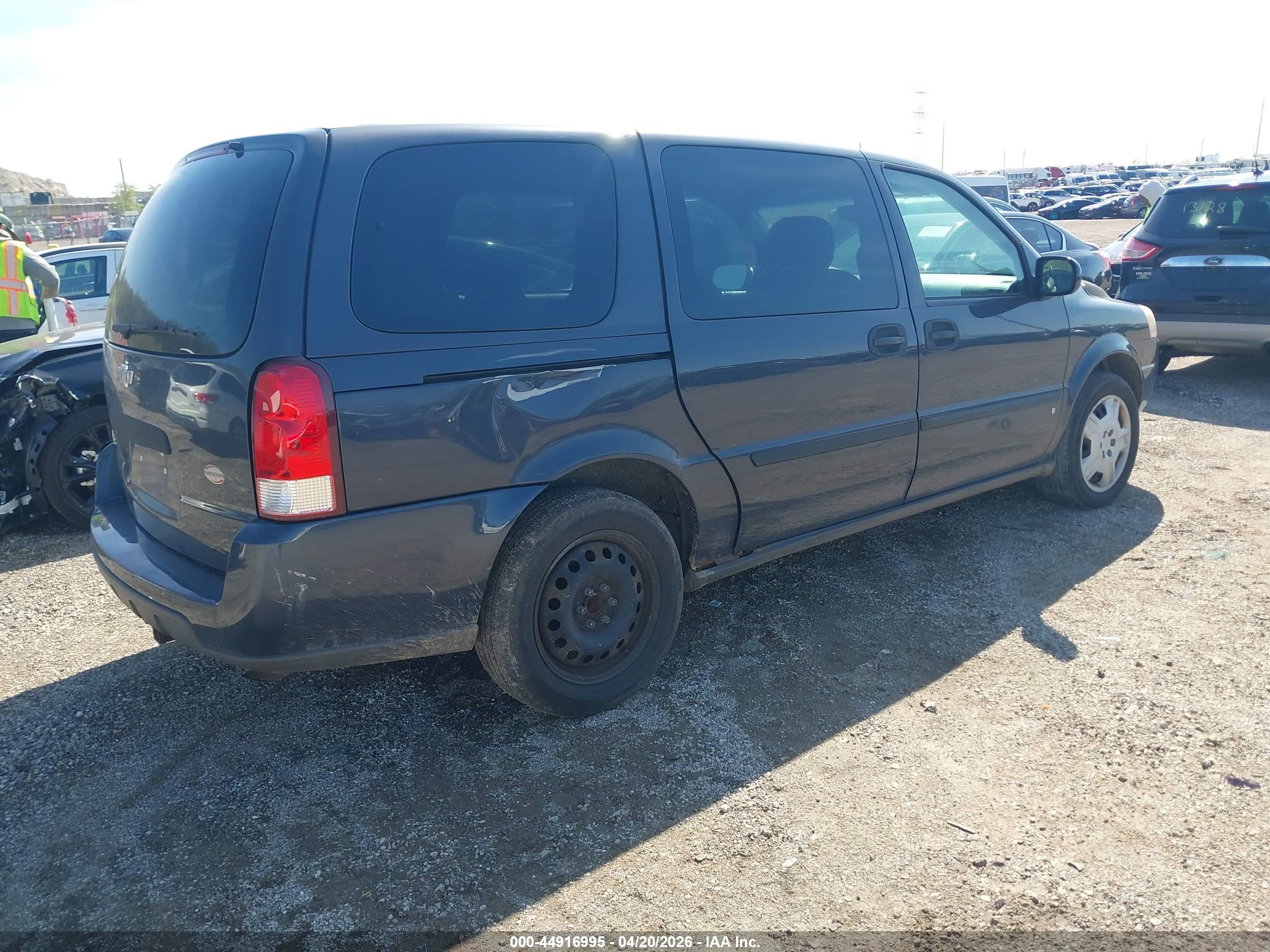 CHEVROLET UPLANDER image 4