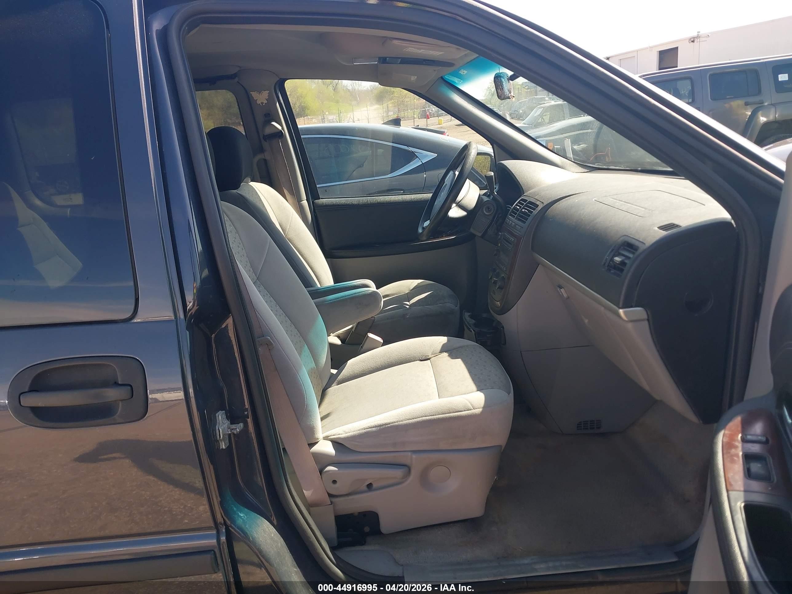 CHEVROLET UPLANDER image 5
