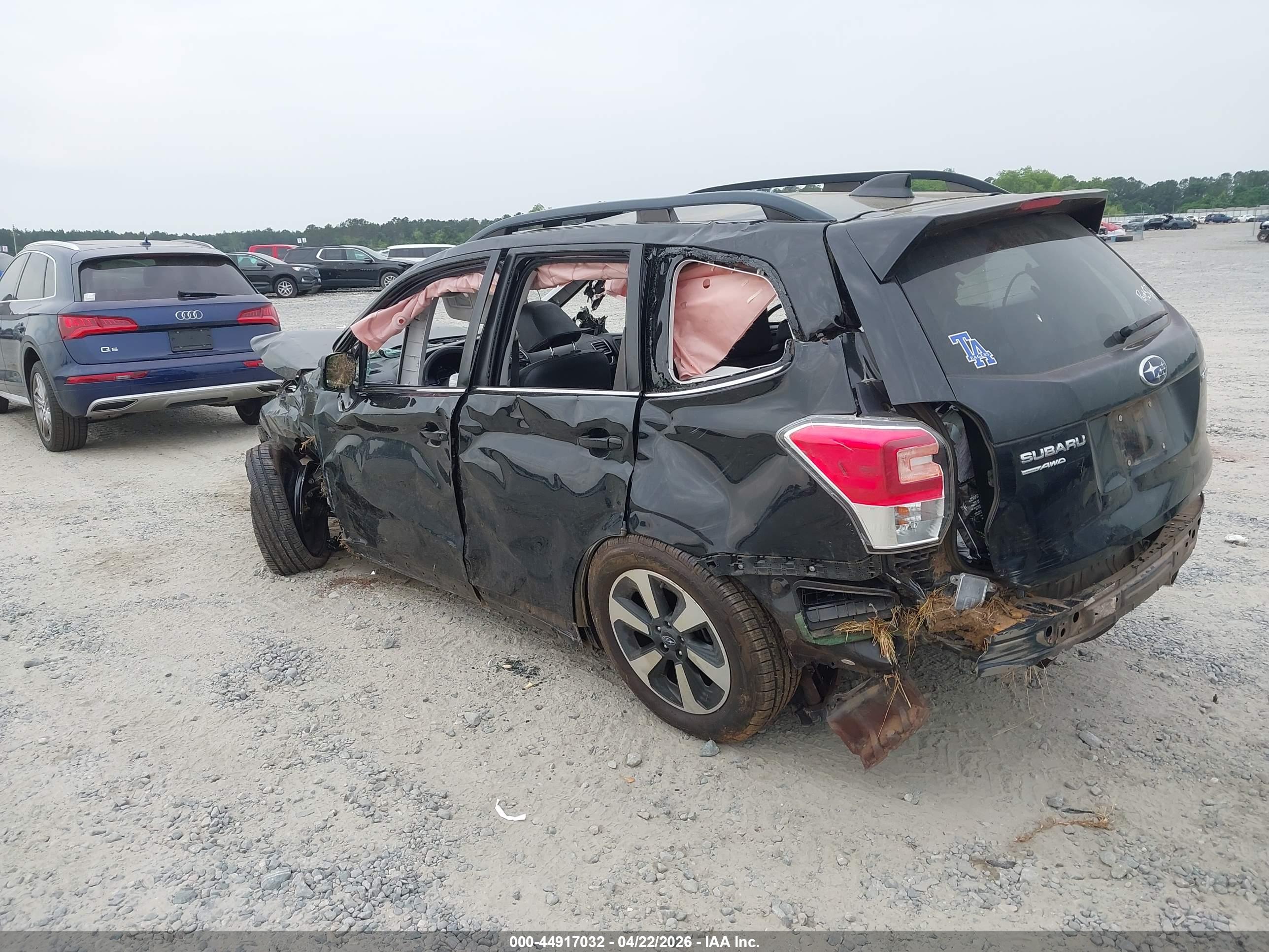 SUBARU FORESTER image 3