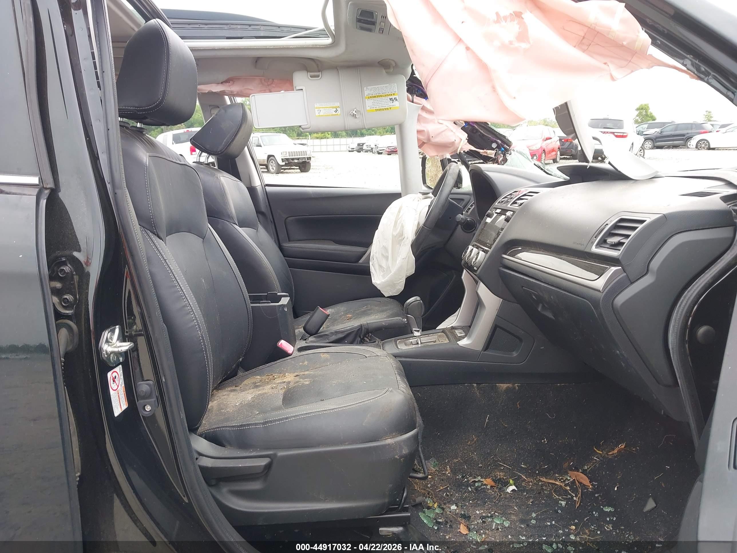 SUBARU FORESTER image 5