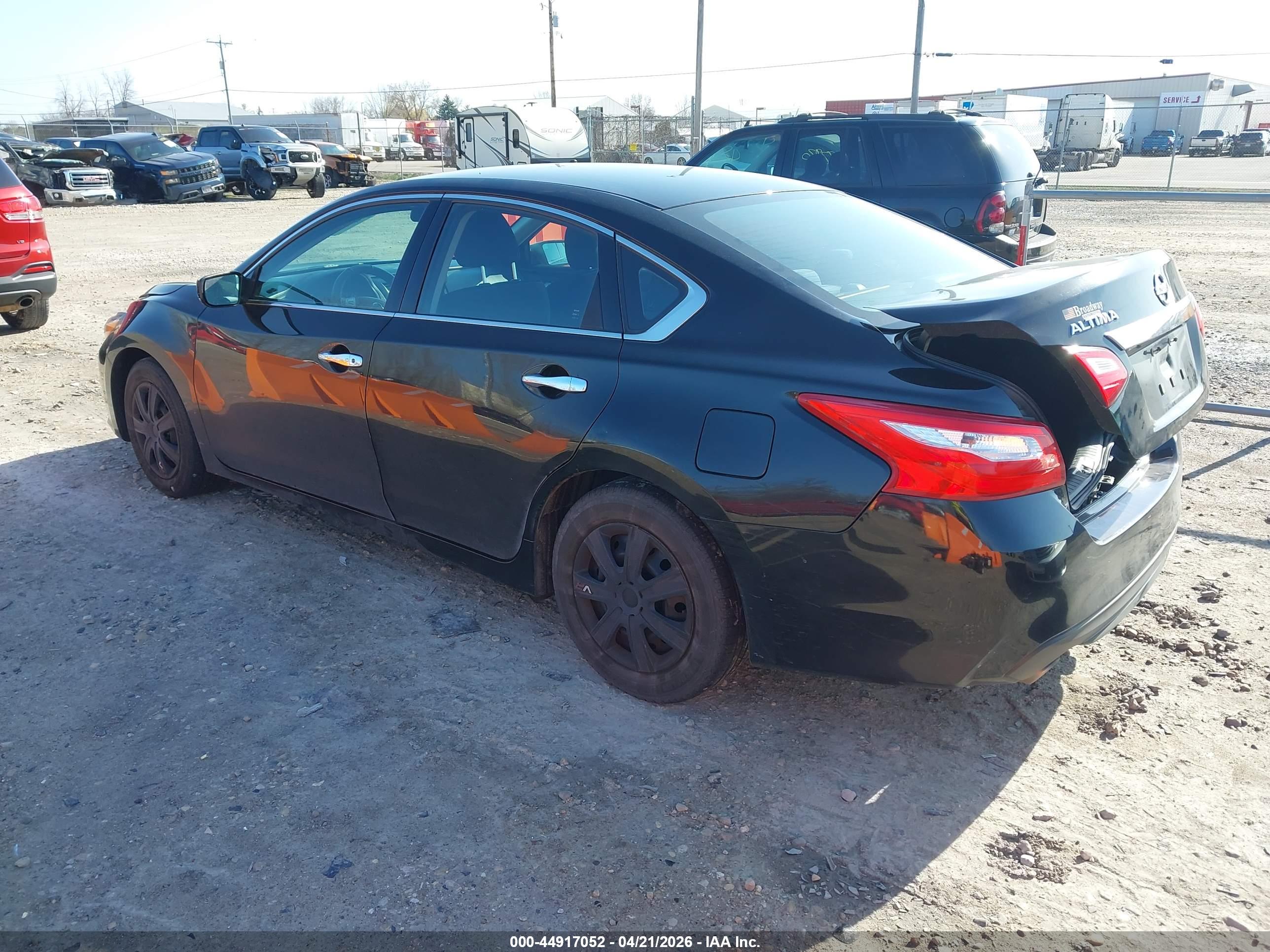 NISSAN ALTIMA image 3