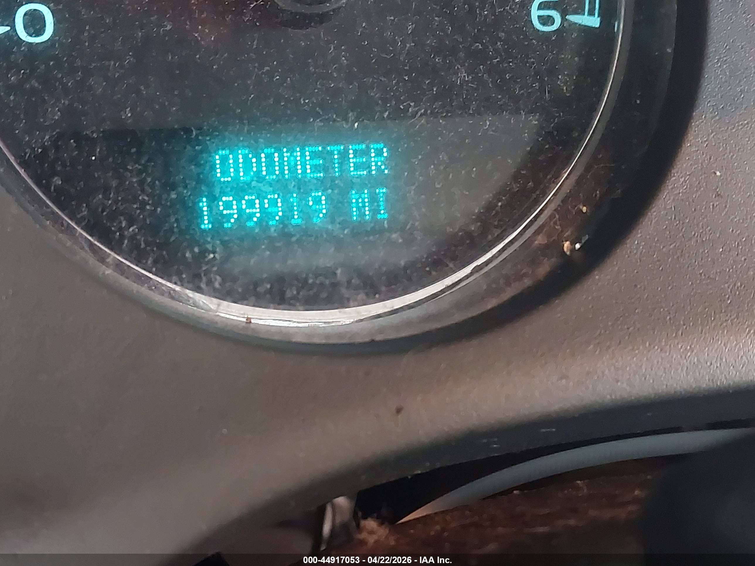 CHEVROLET SUBURBAN image 7
