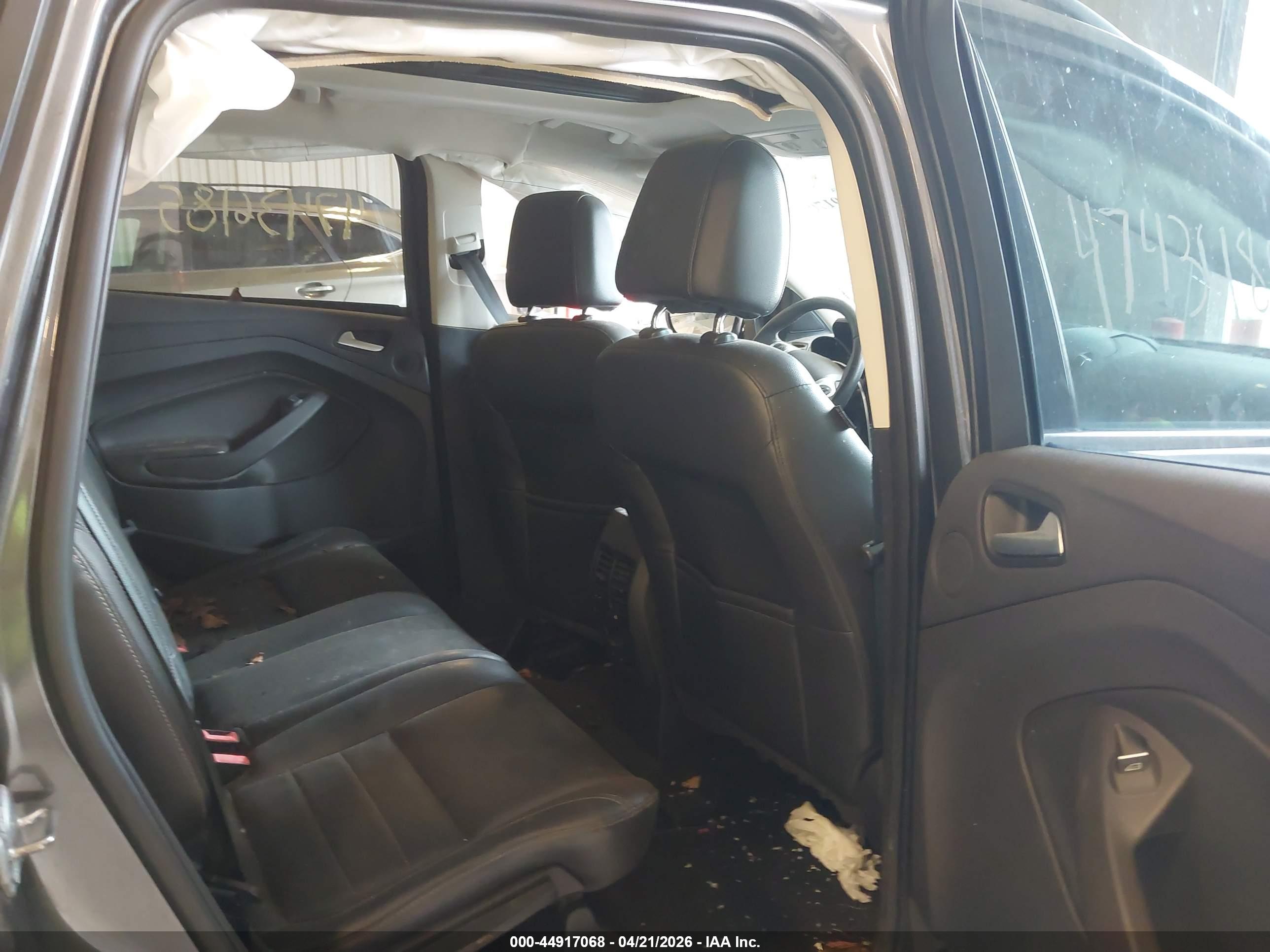 FORD ESCAPE image 8