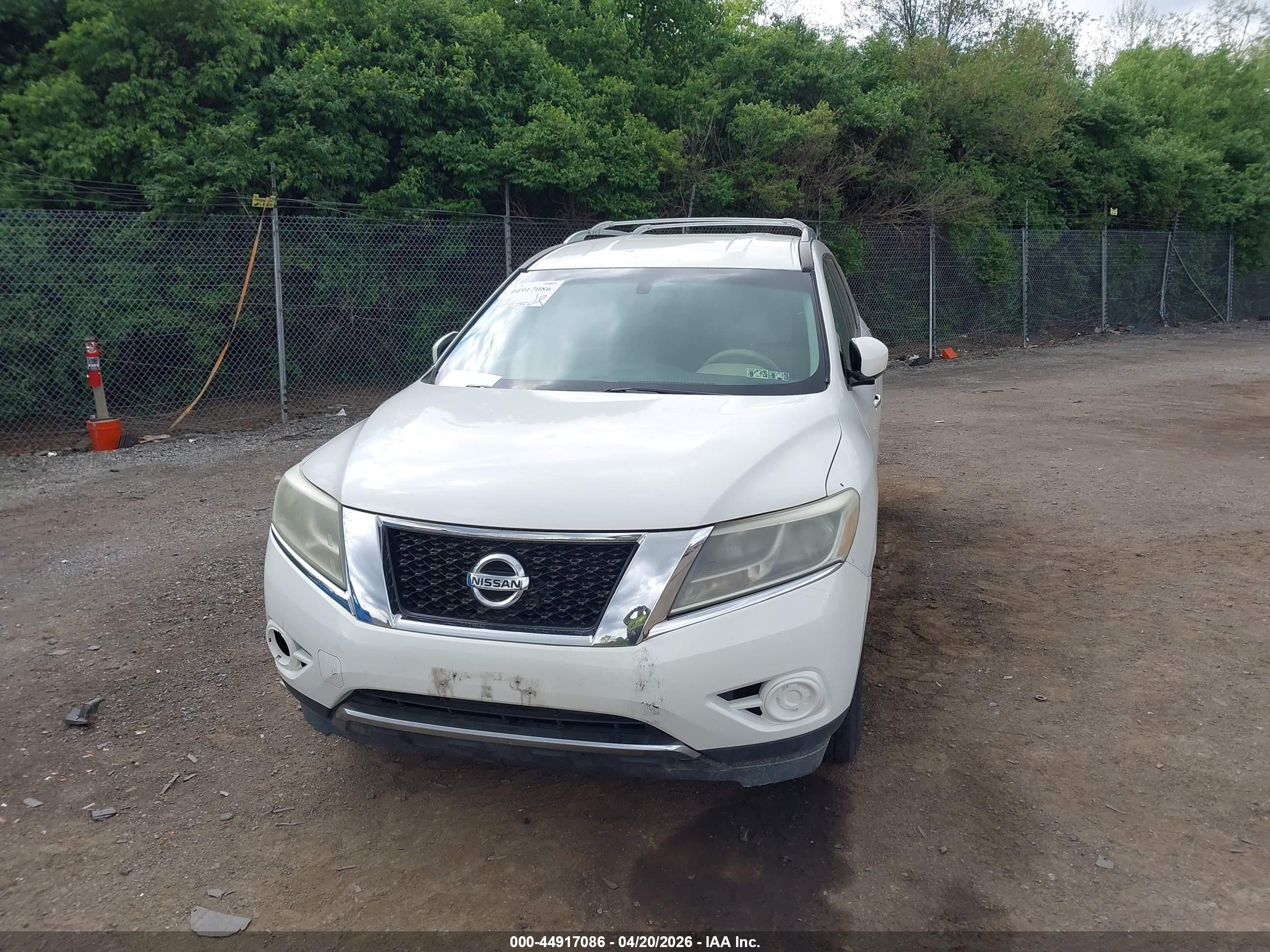 NISSAN PATHFINDER image 6
