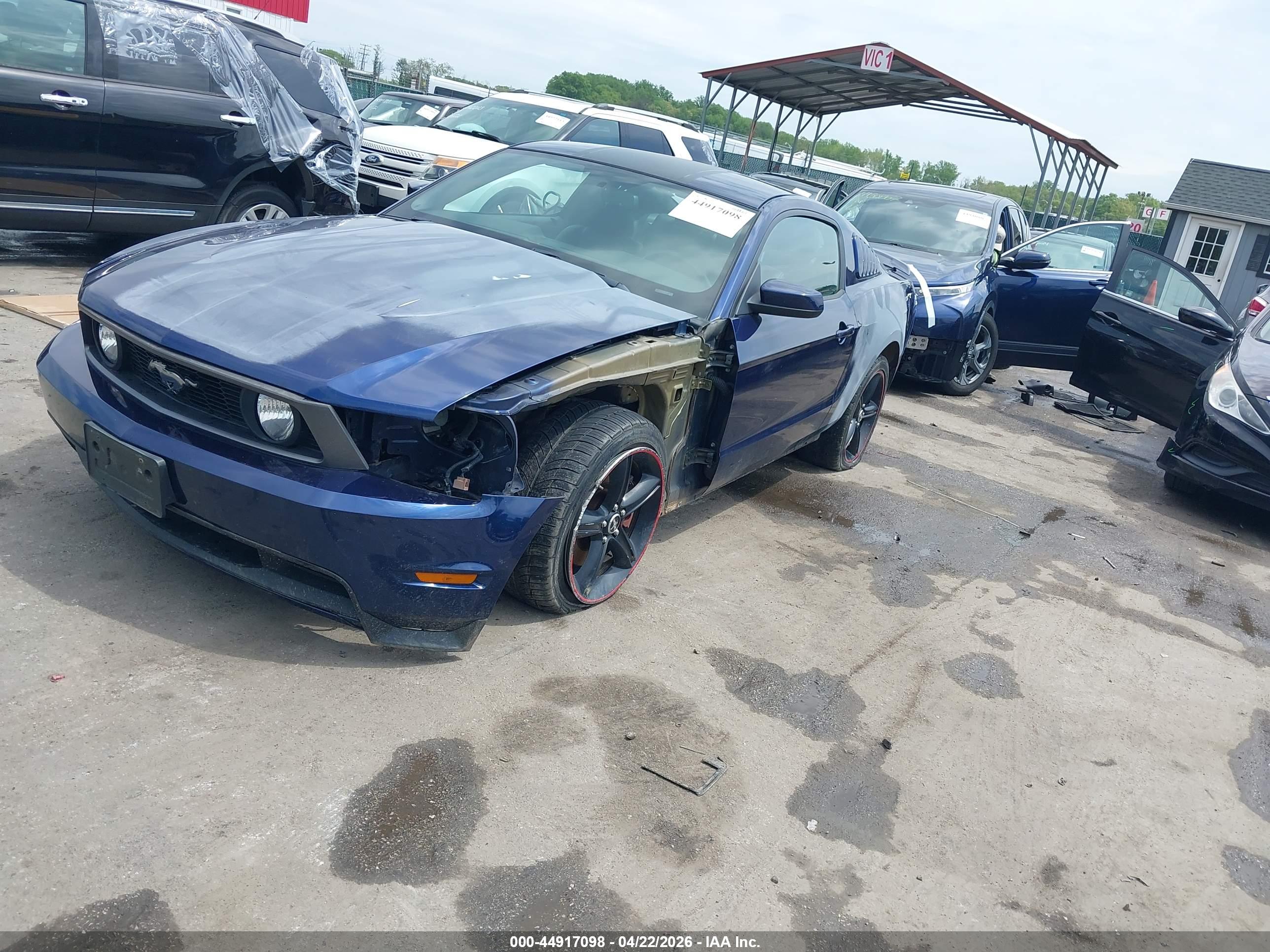 FORD MUSTANG image 2
