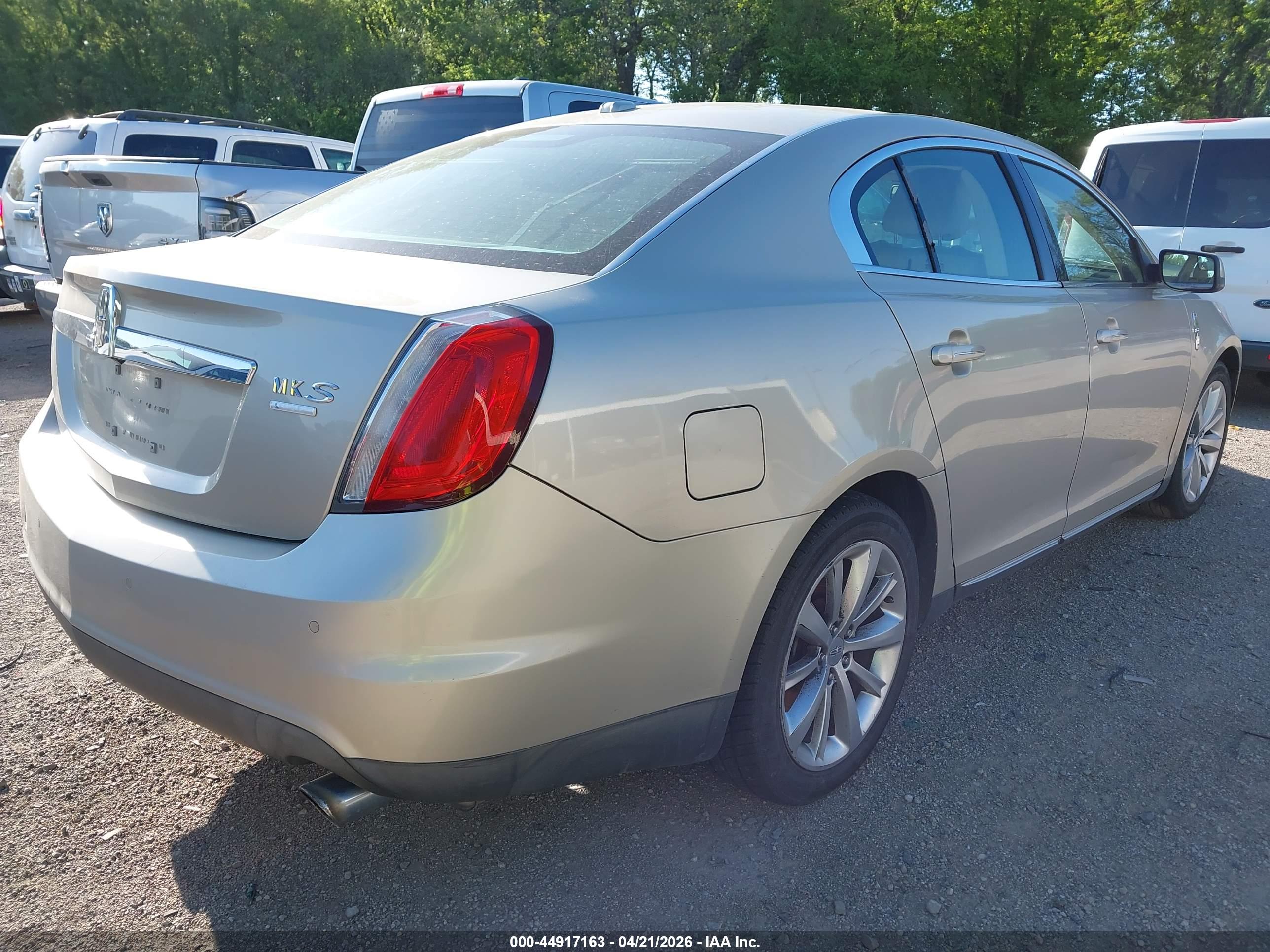 LINCOLN MKS image 4