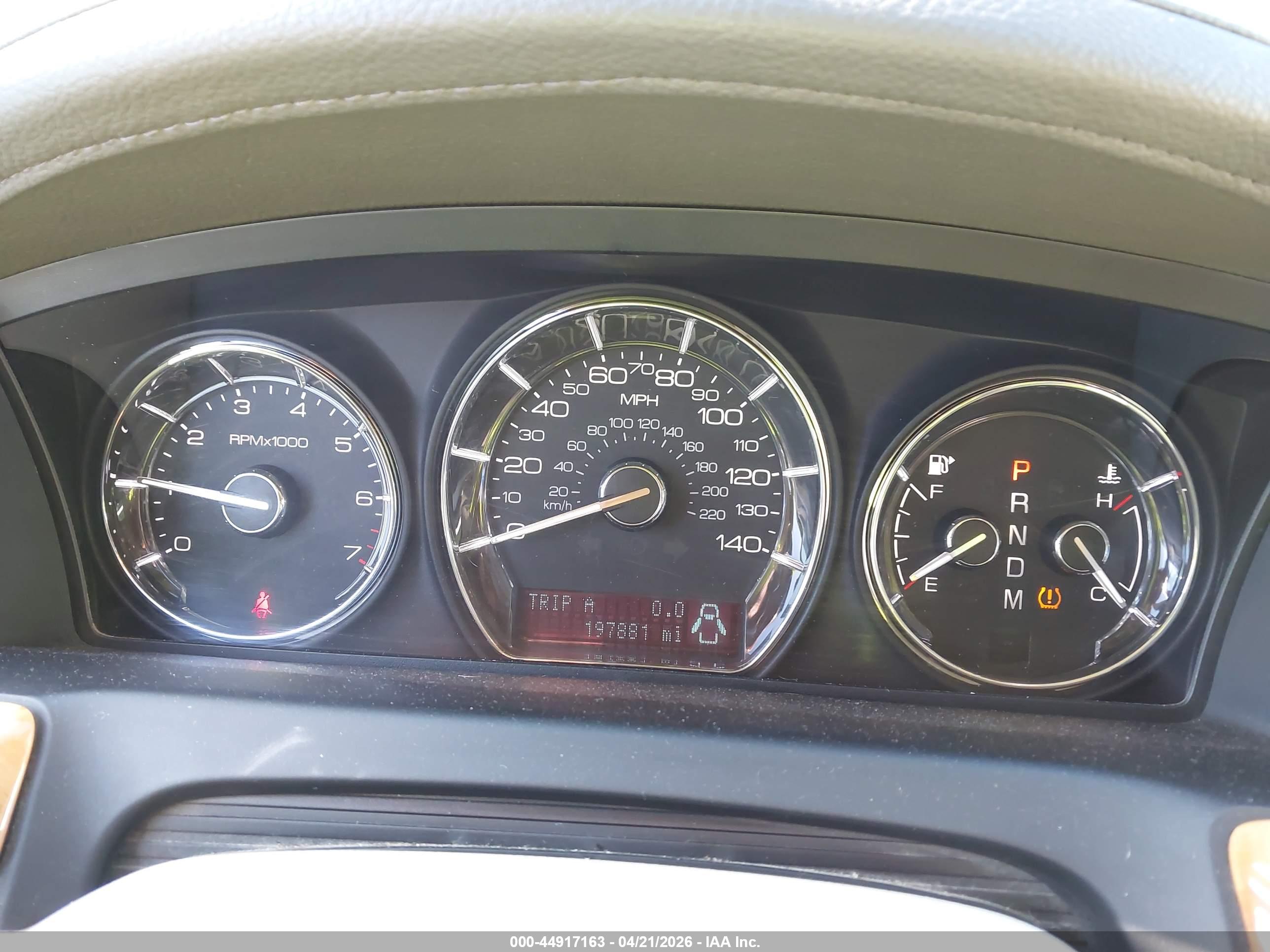 LINCOLN MKS image 7