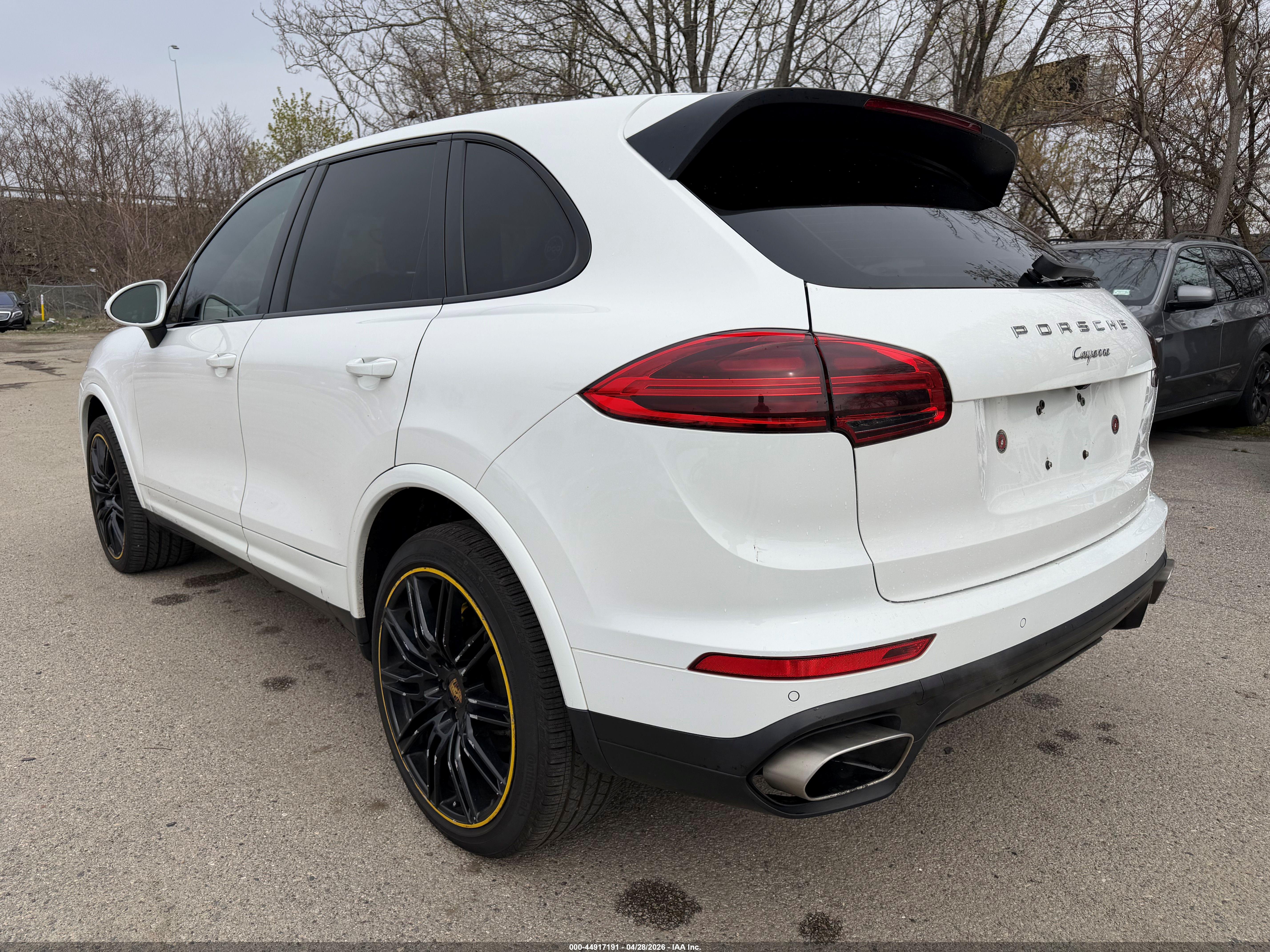 PORSCHE CAYENNE image 3