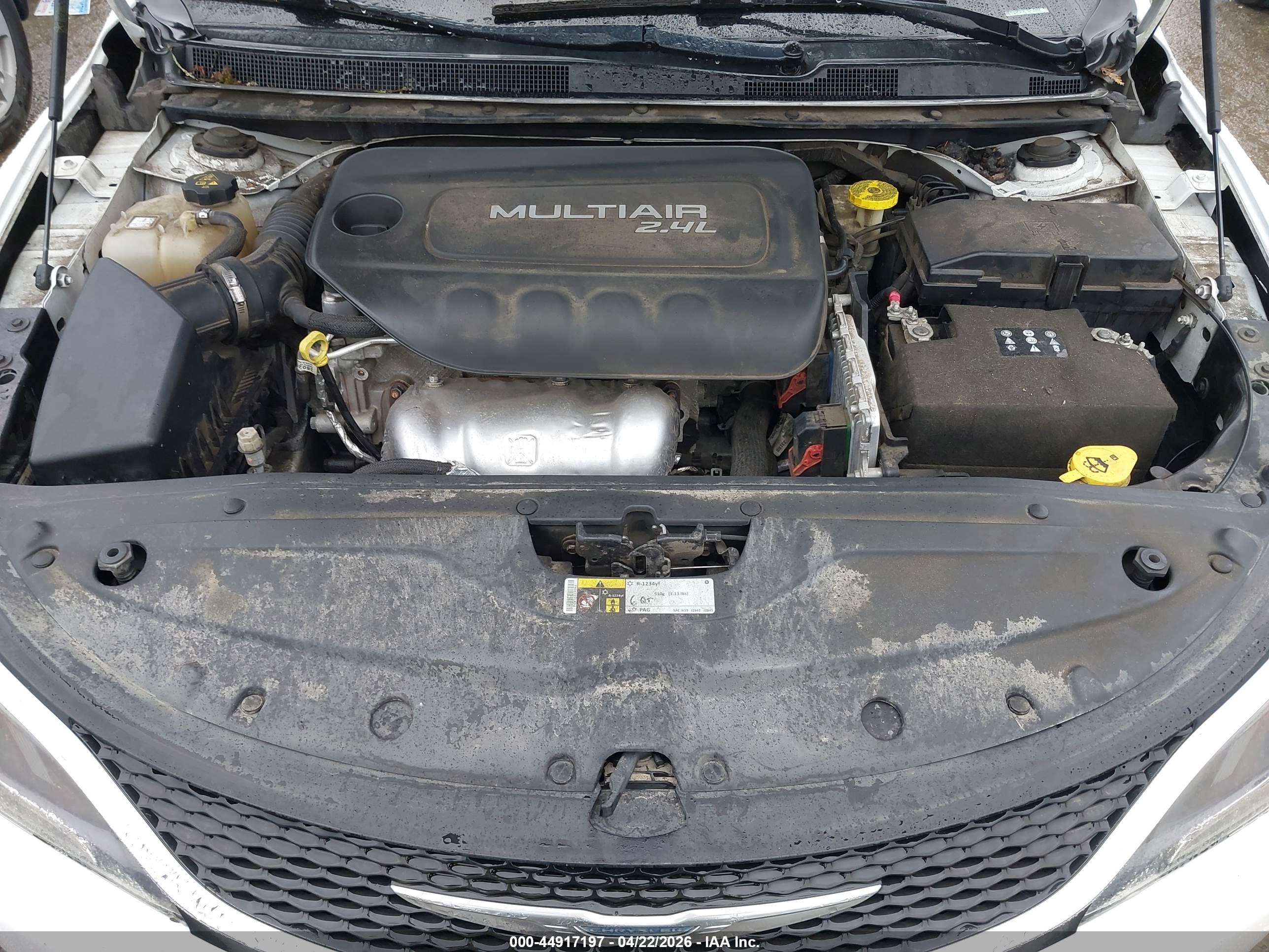 CHRYSLER 200 image 10