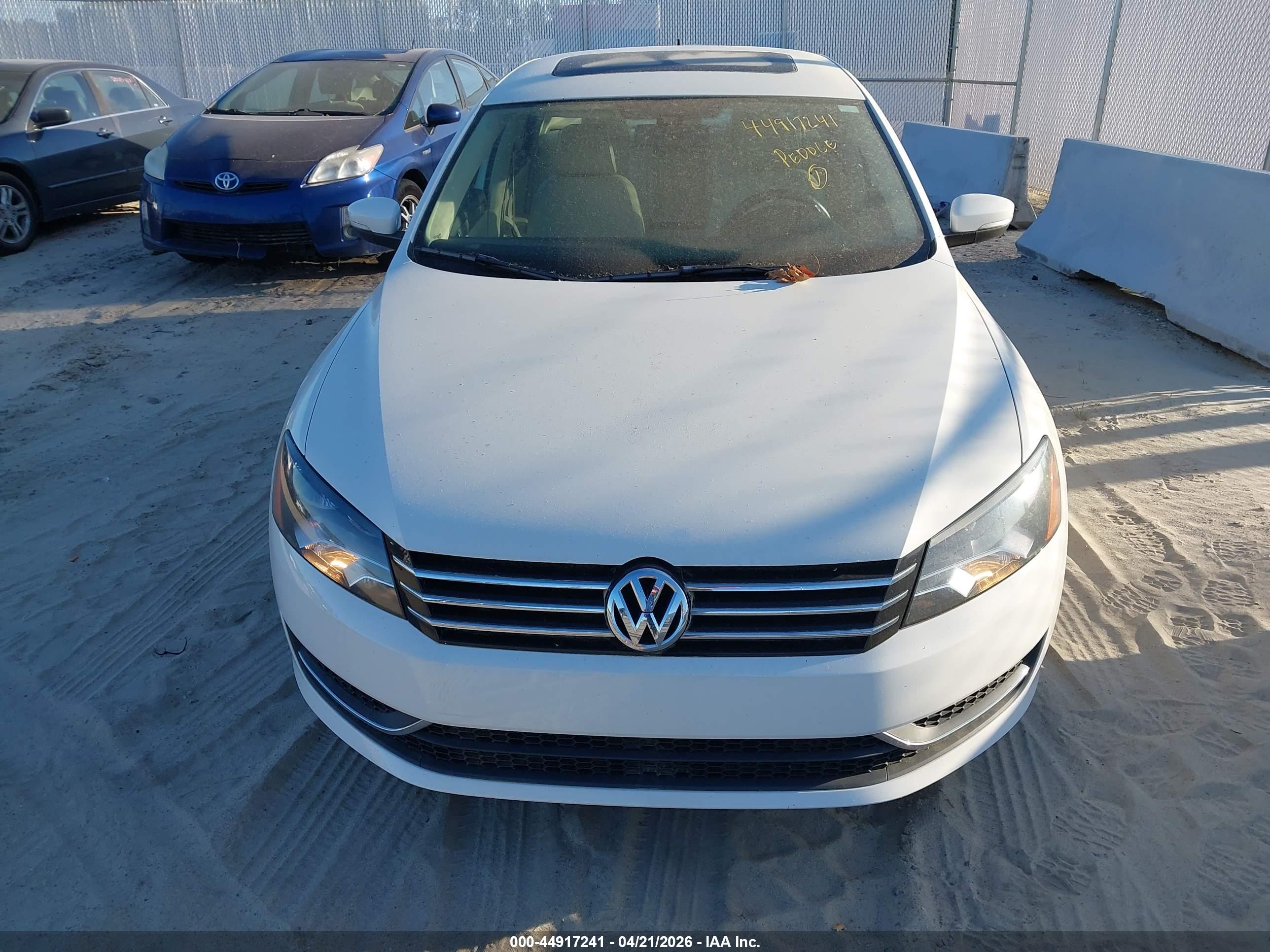 VOLKSWAGEN PASSAT image 6