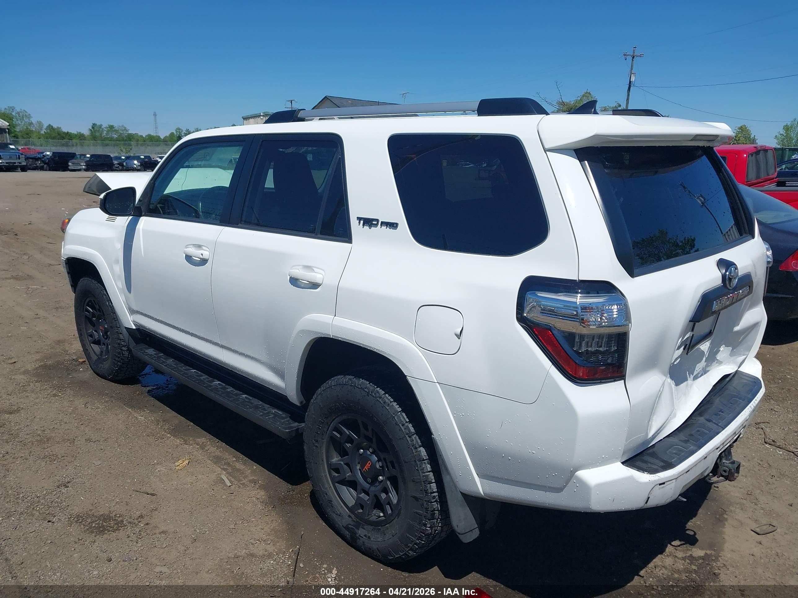 TOYOTA 4RUNNER image 3