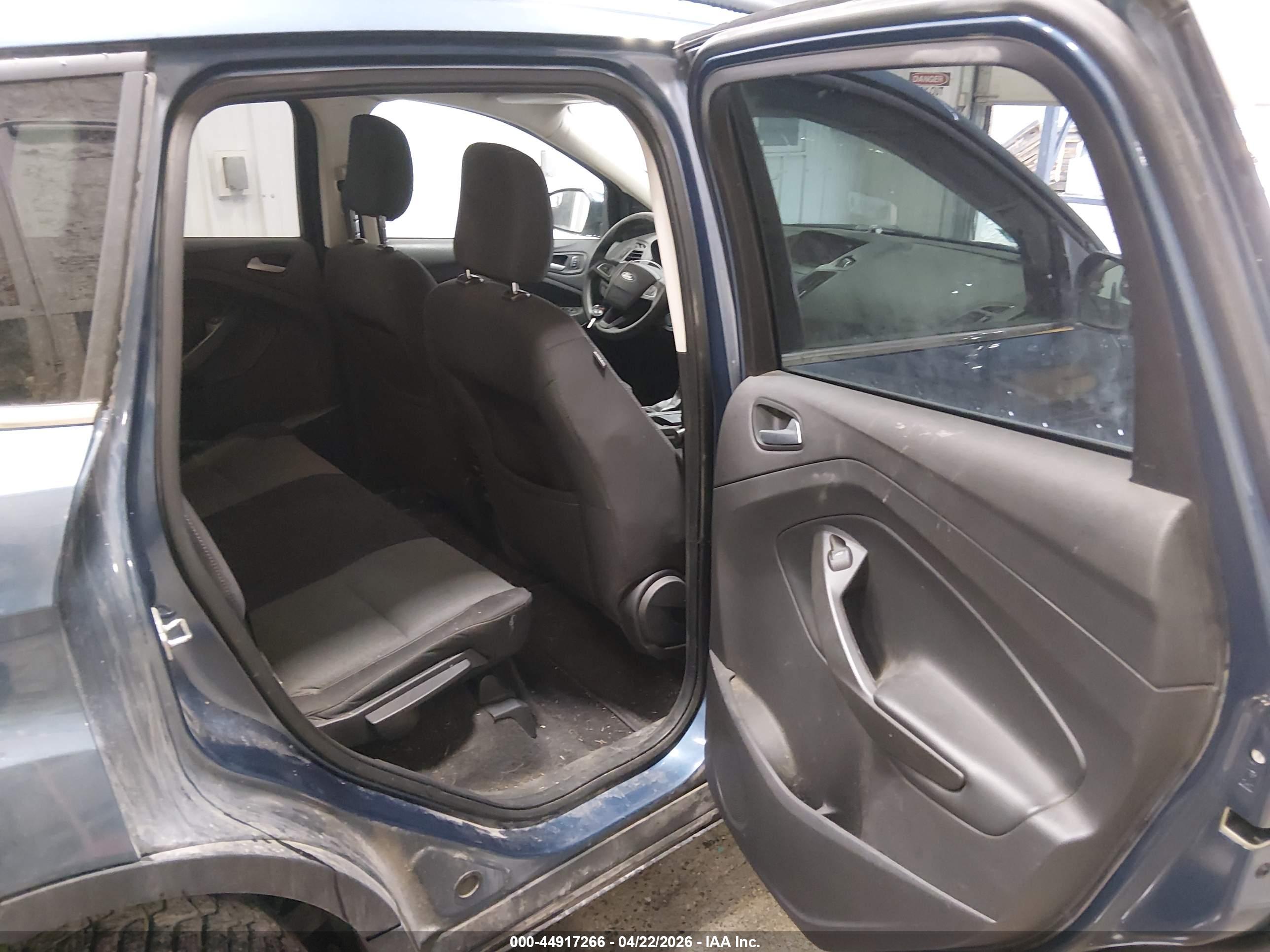 FORD ESCAPE image 8