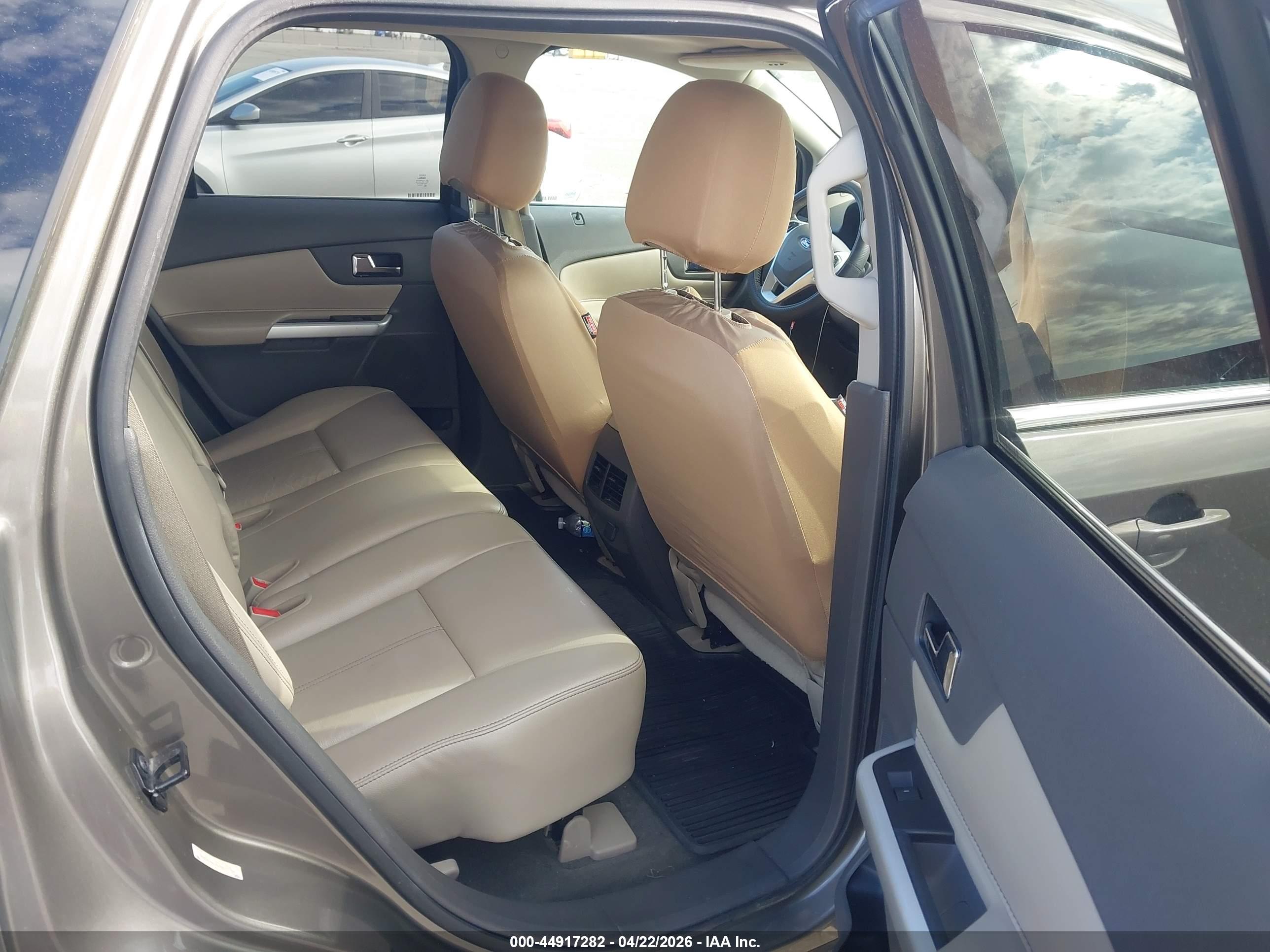 FORD EDGE image 8