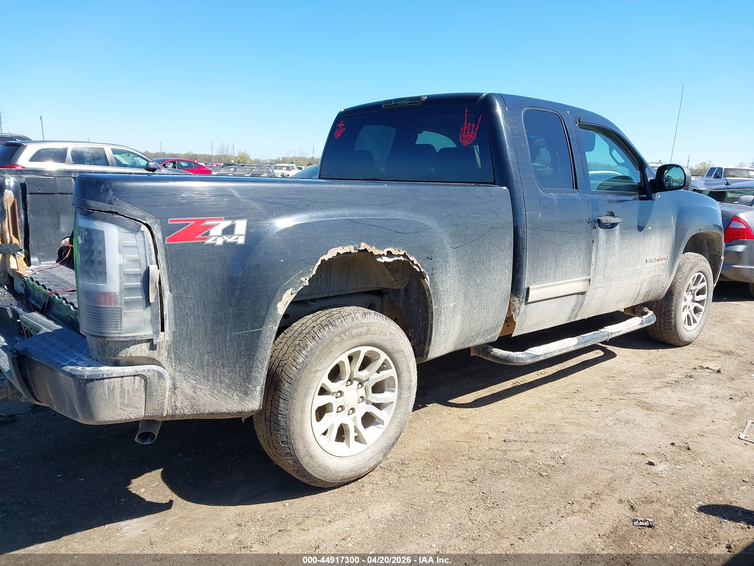 GMC SIERRA image 4