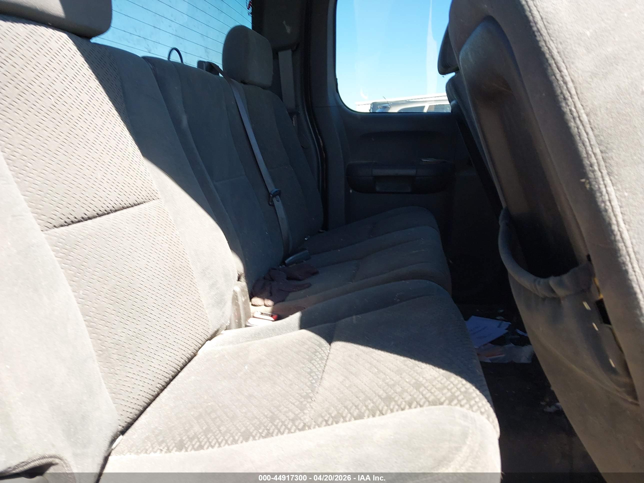 GMC SIERRA image 8