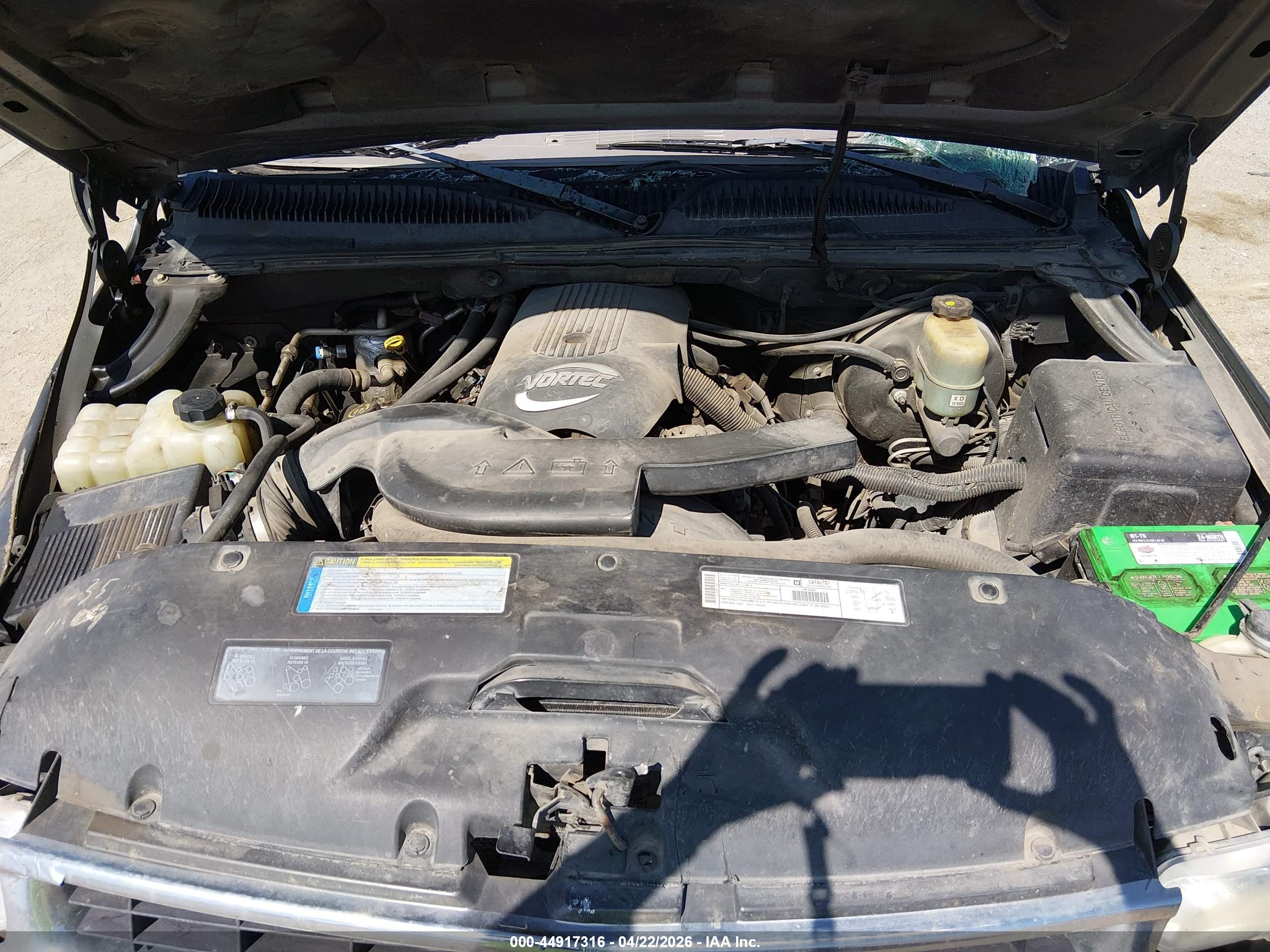 CHEVROLET SUBURBAN image 10