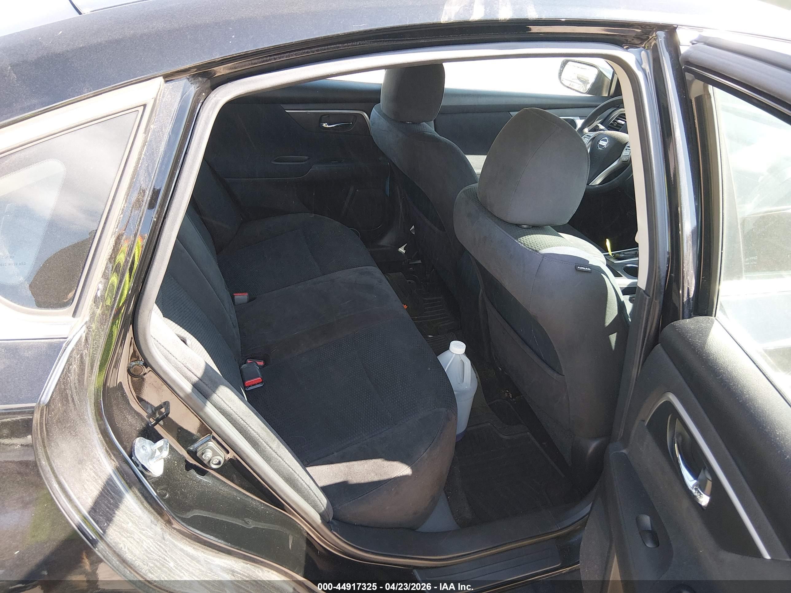 NISSAN ALTIMA image 8