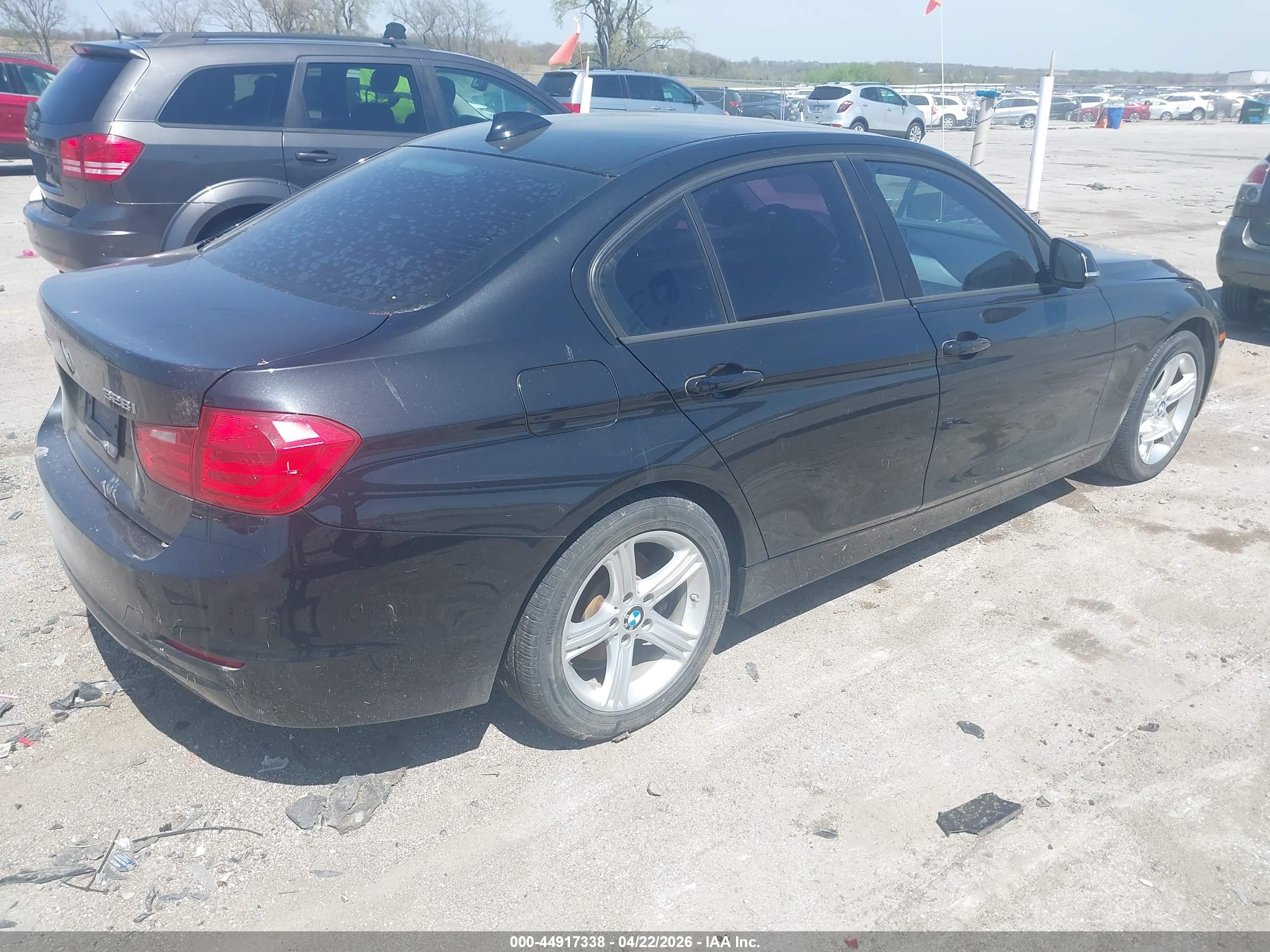 BMW 328I image 4