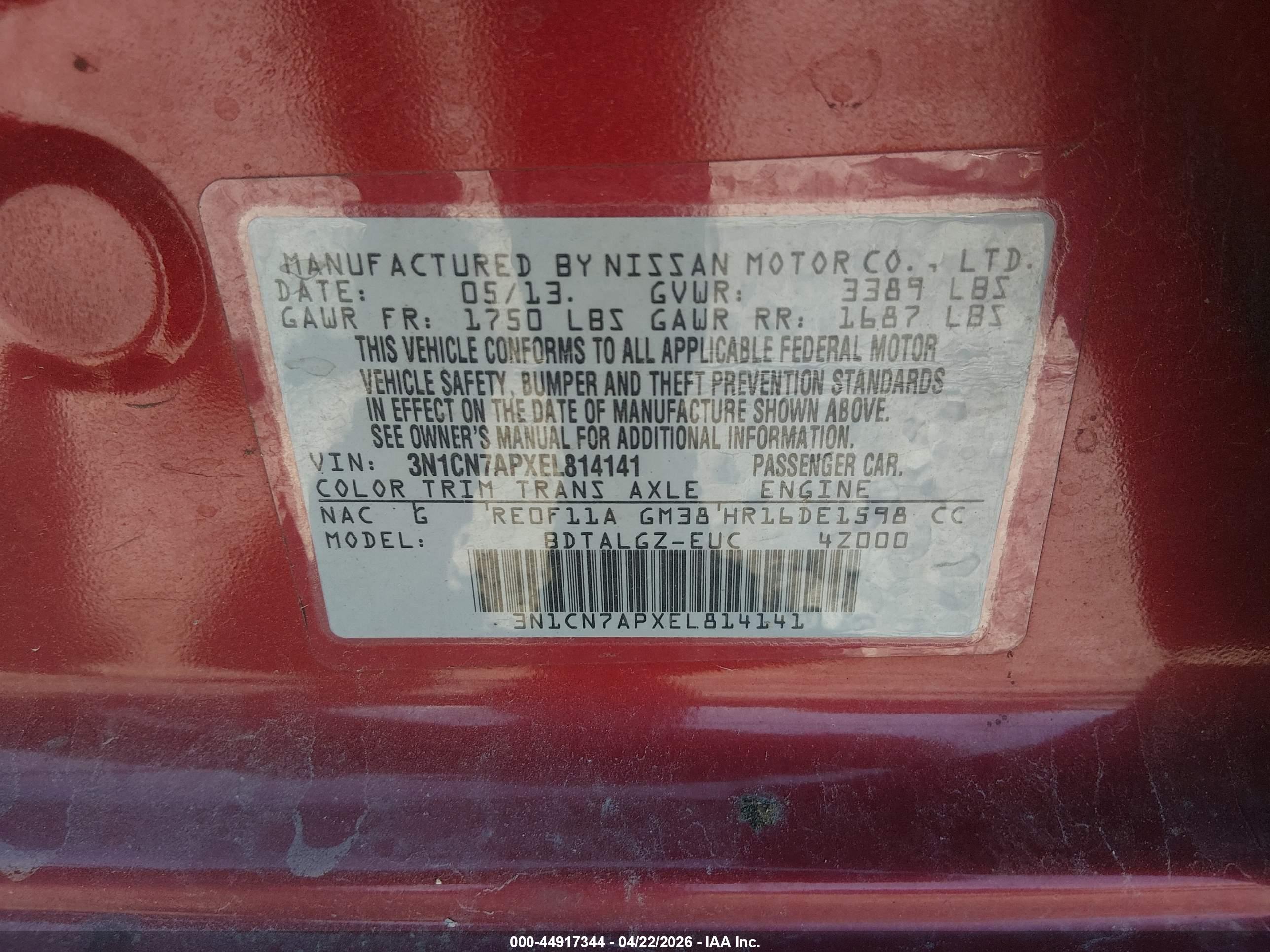 NISSAN VERSA image 9