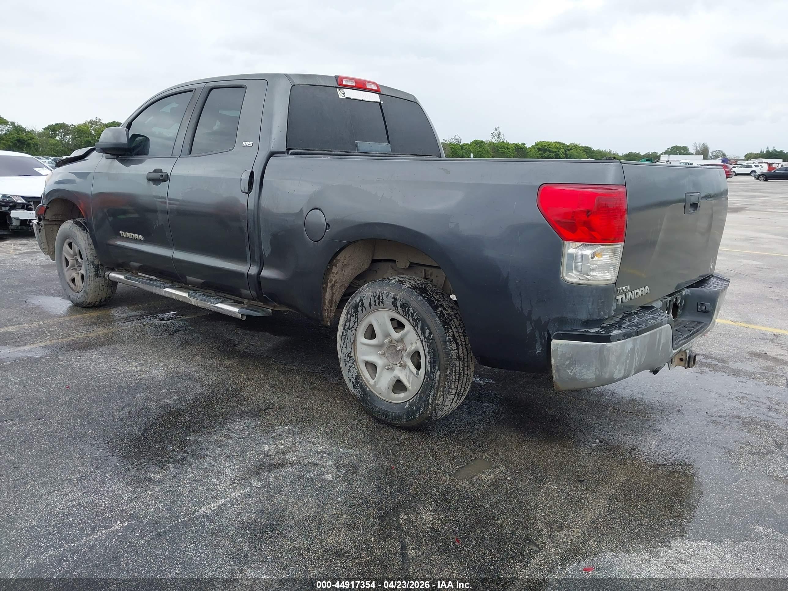 TOYOTA TUNDRA image 3