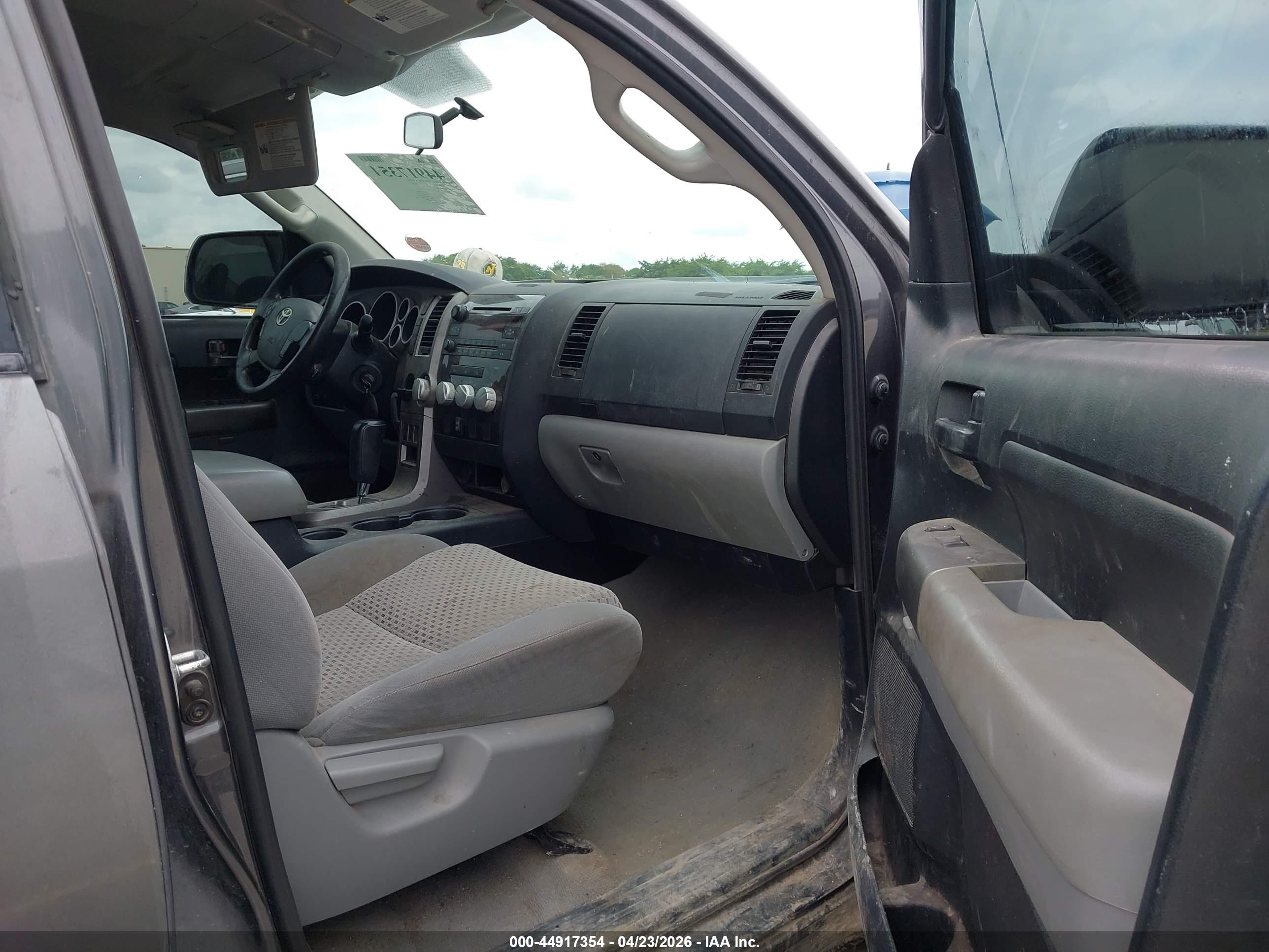 TOYOTA TUNDRA image 5