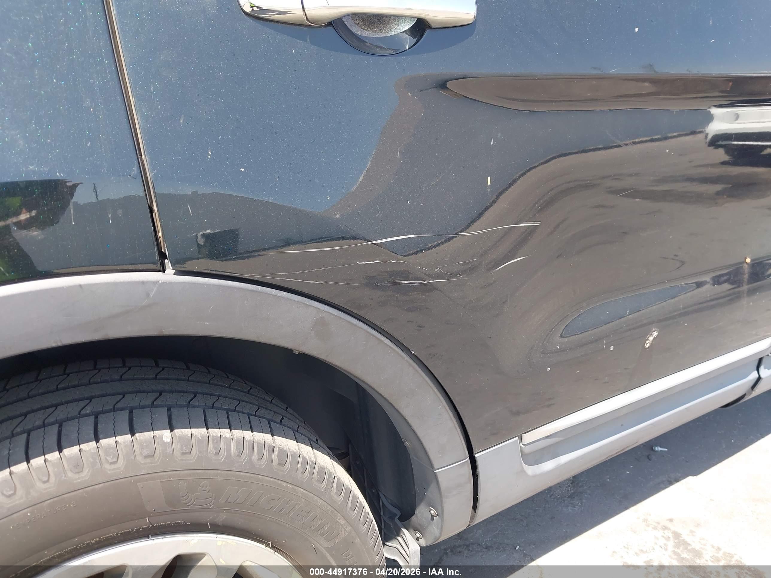 FORD EXPLORER image 6