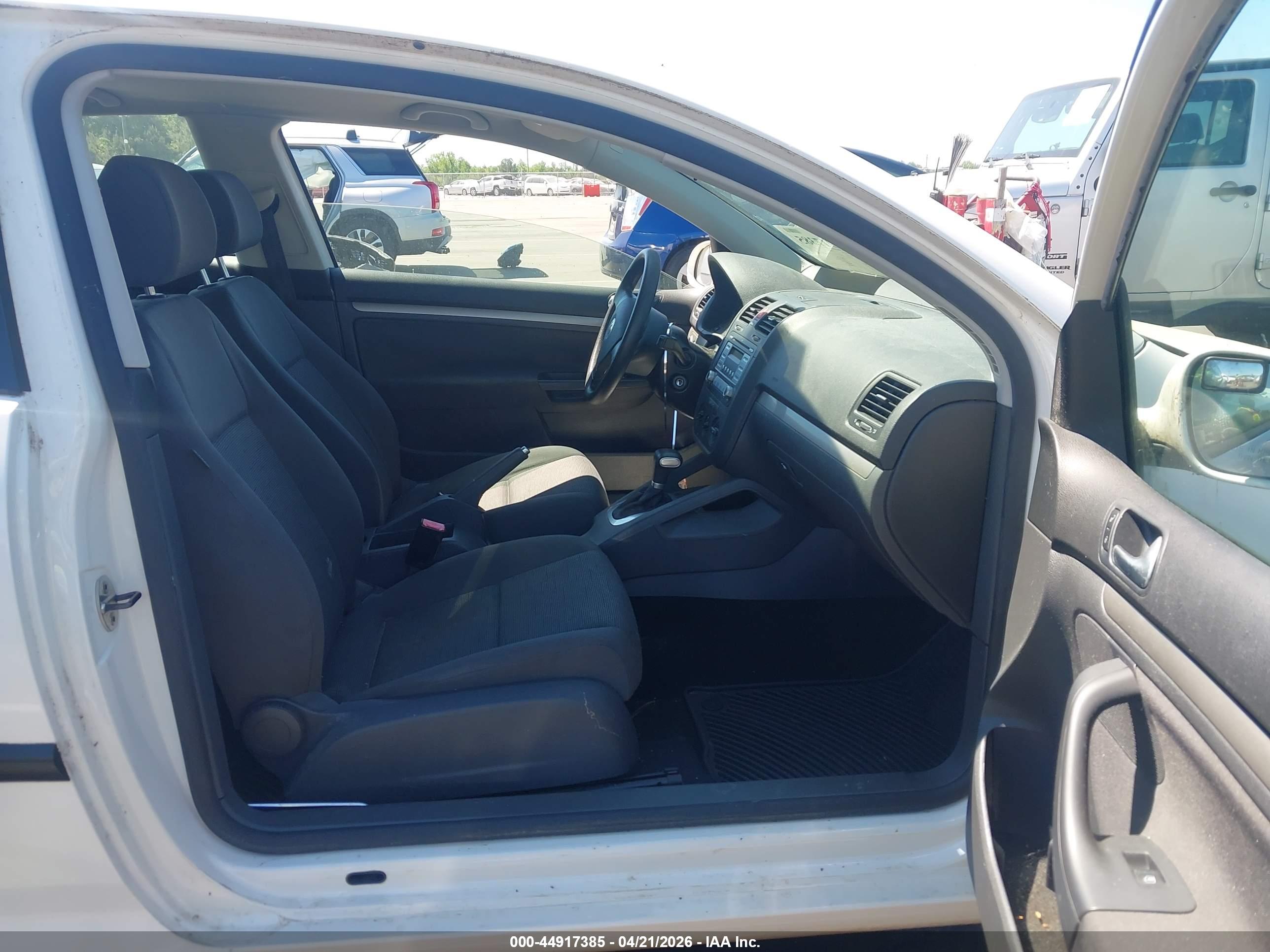VOLKSWAGEN RABBIT image 5