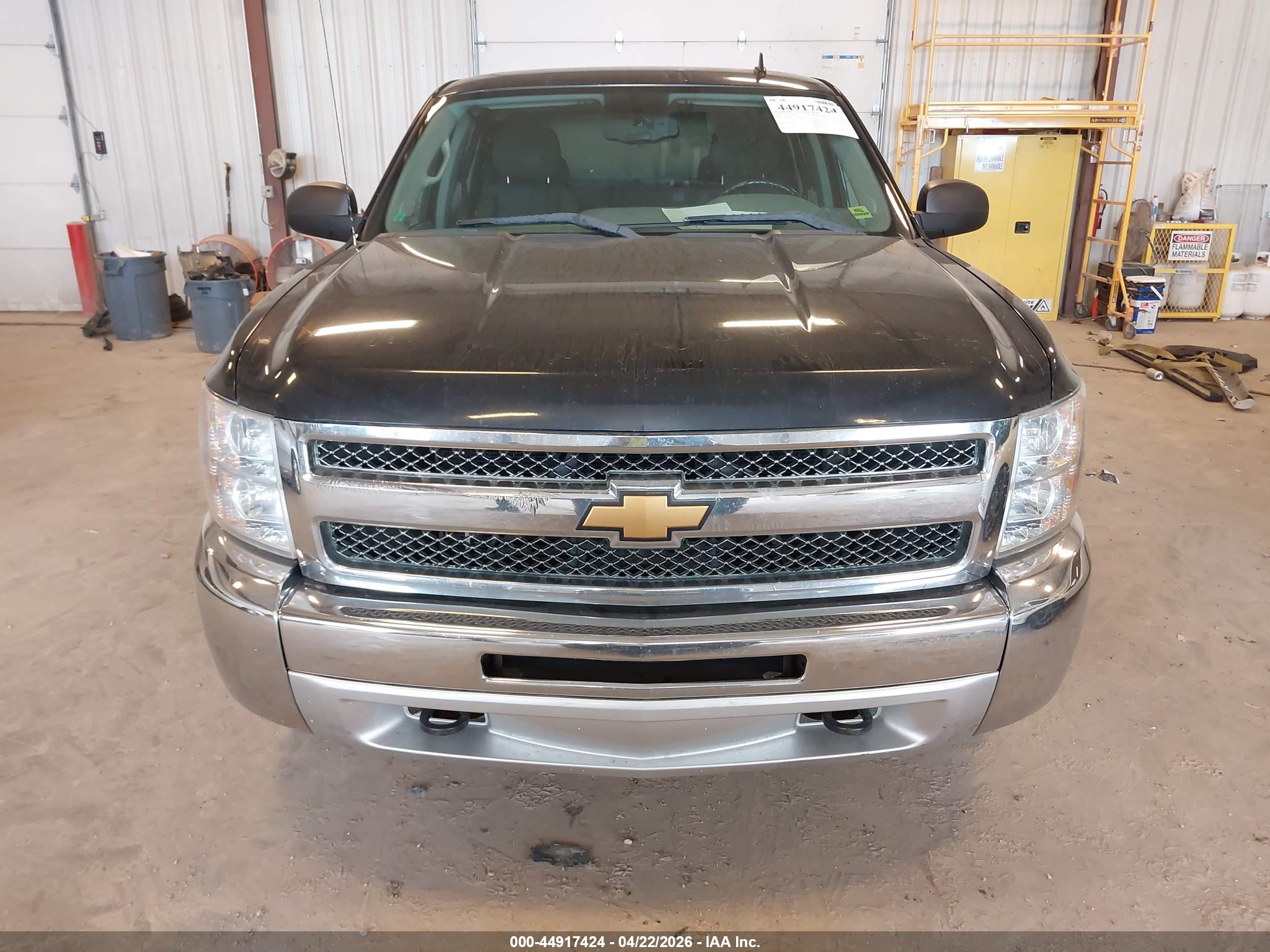 CHEVROLET SILVERADO image 6
