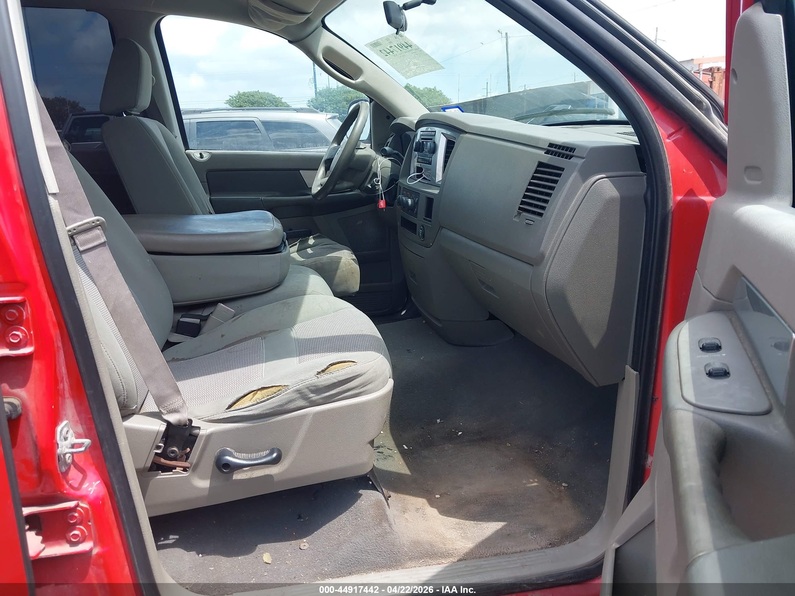 DODGE RAM image 5