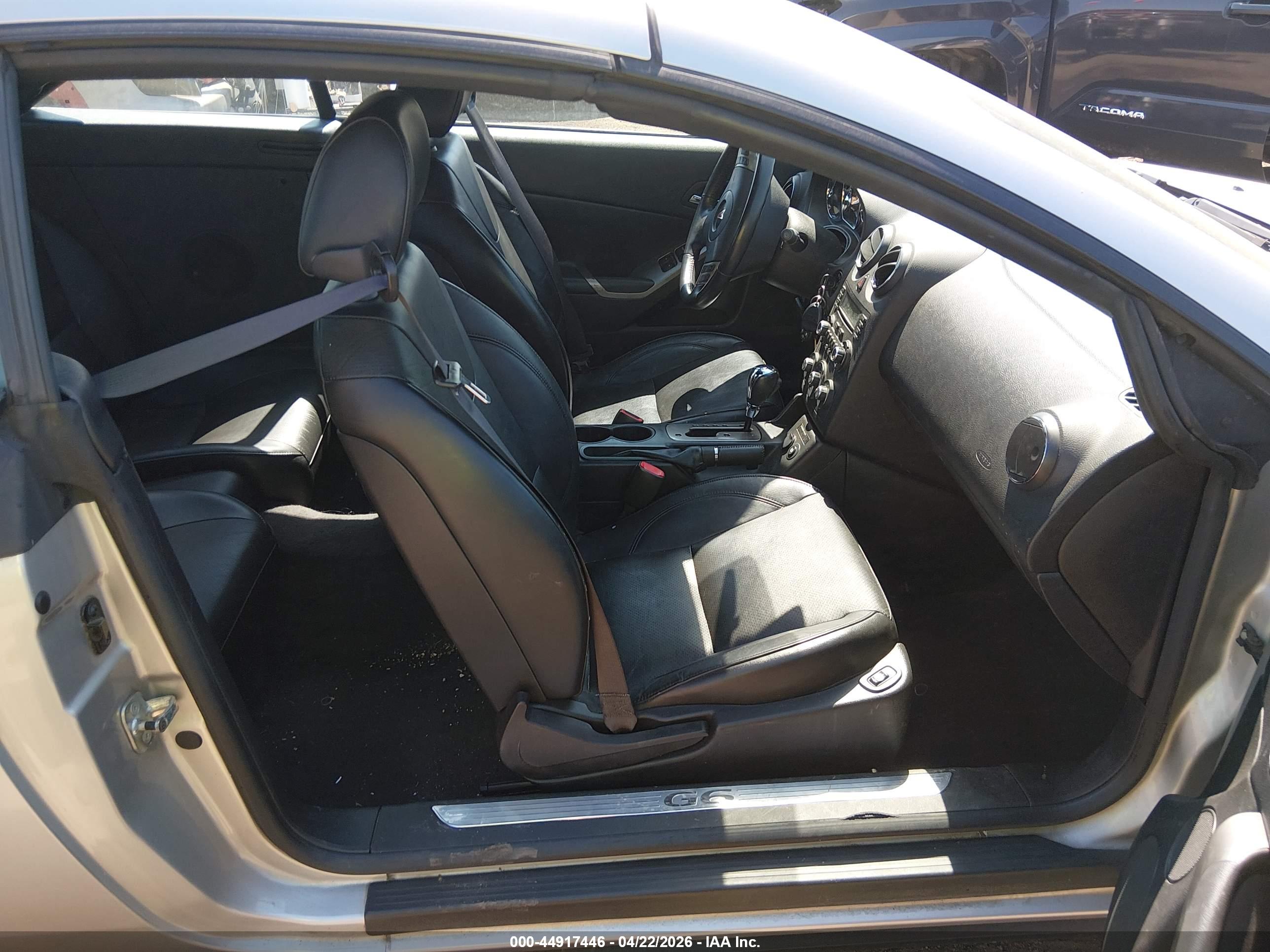 PONTIAC G6 image 5