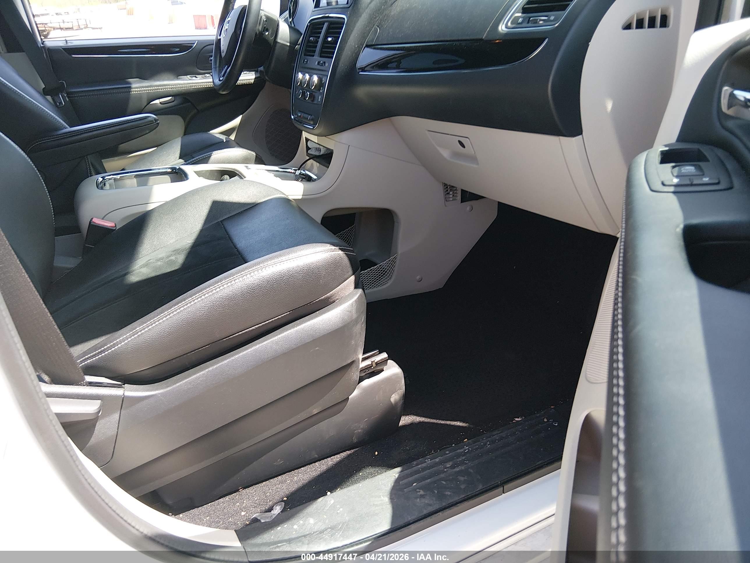 DODGE GRAND image 5