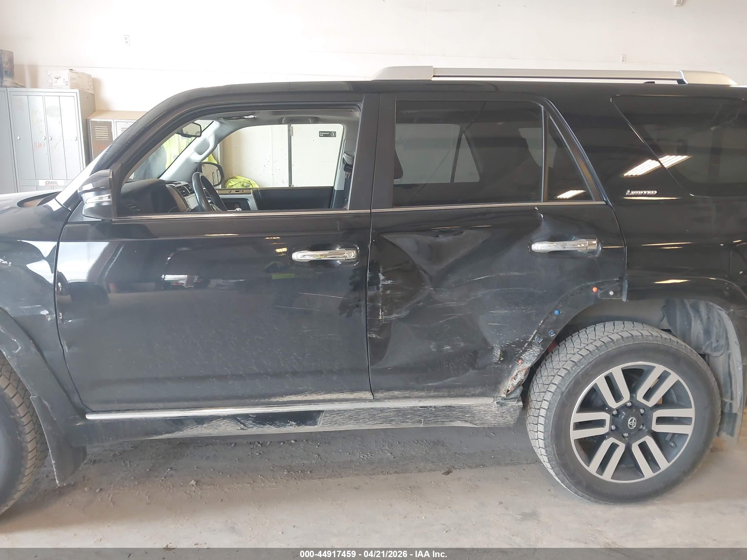 TOYOTA 4RUNNER image 6